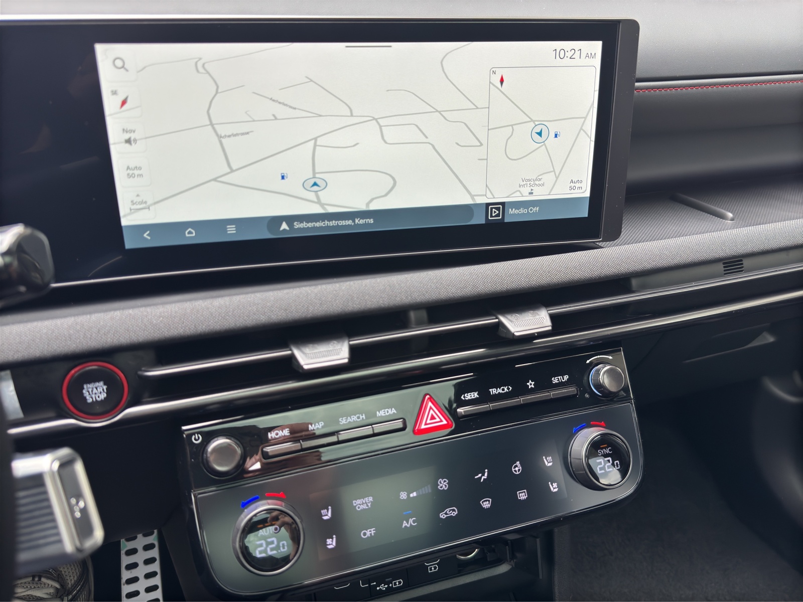 HYUNDAI Tucson 1.6 T-GDi HEV N-Line 4WD Sunroof MY27-image-6