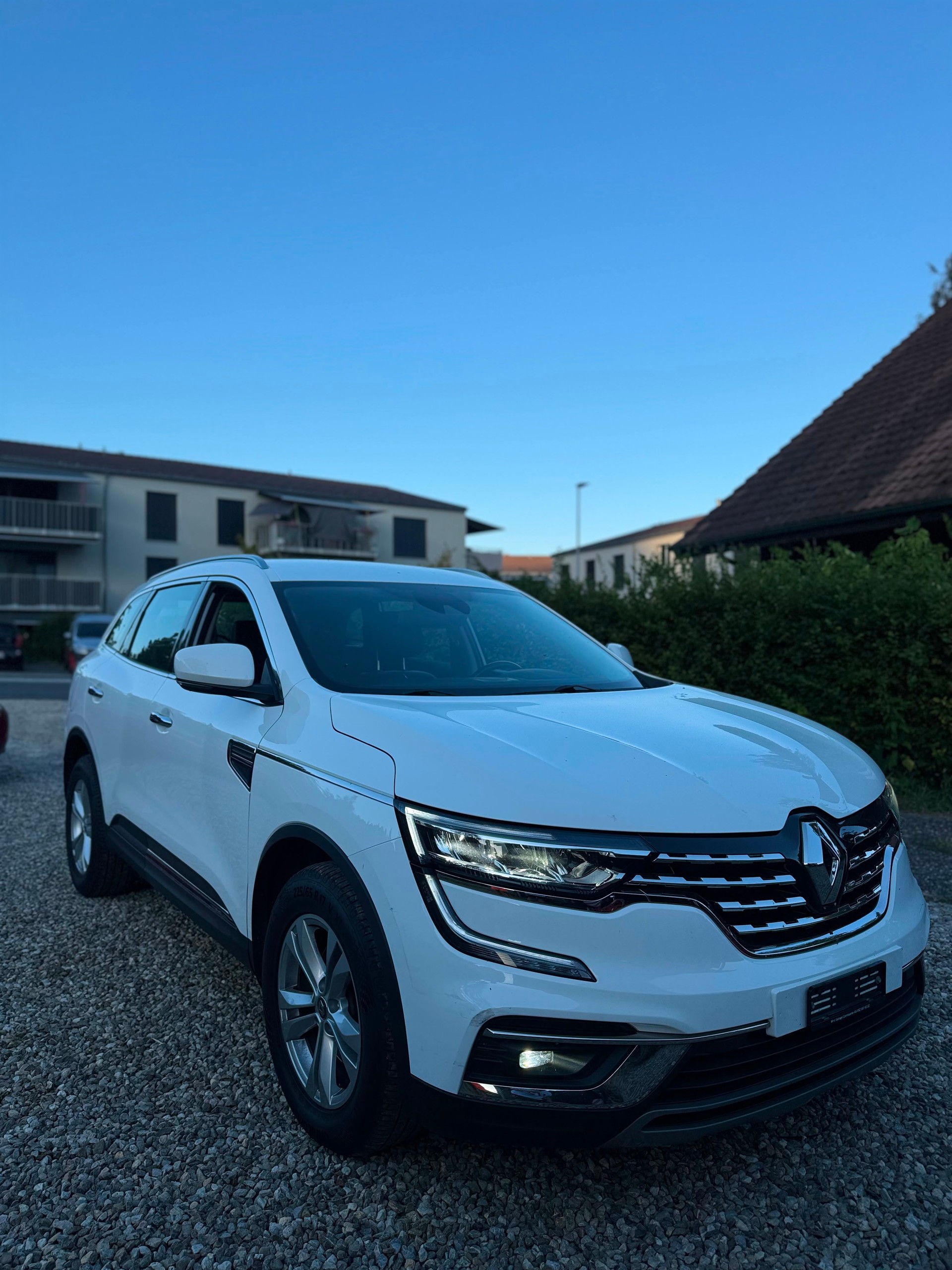 RENAULT 2.0 Blue dCi Zen X-Tronic 4WD-image-0