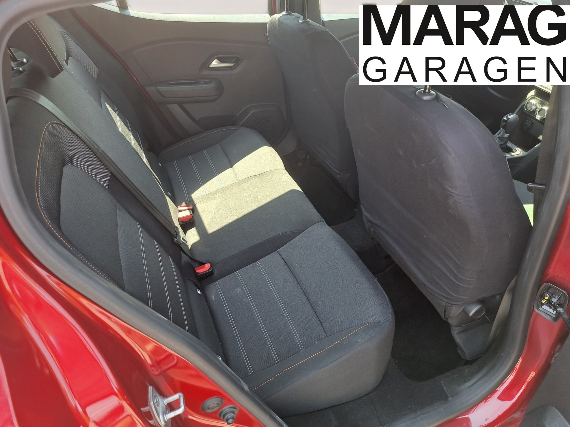 DACIA Sandero Stepway TCe 90 Comfort CVT-image-5