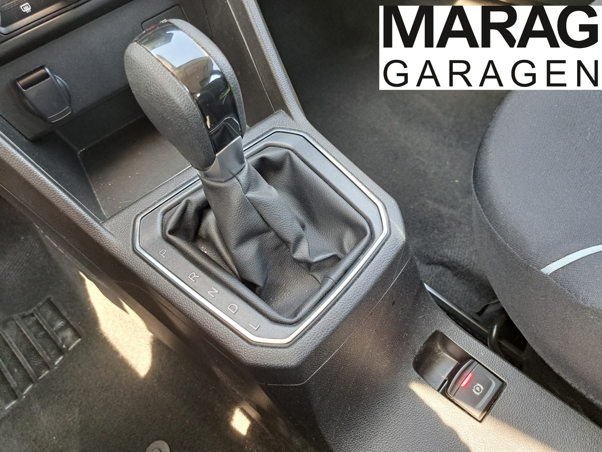 DACIA Sandero Stepway TCe 90 Comfort CVT-image-13