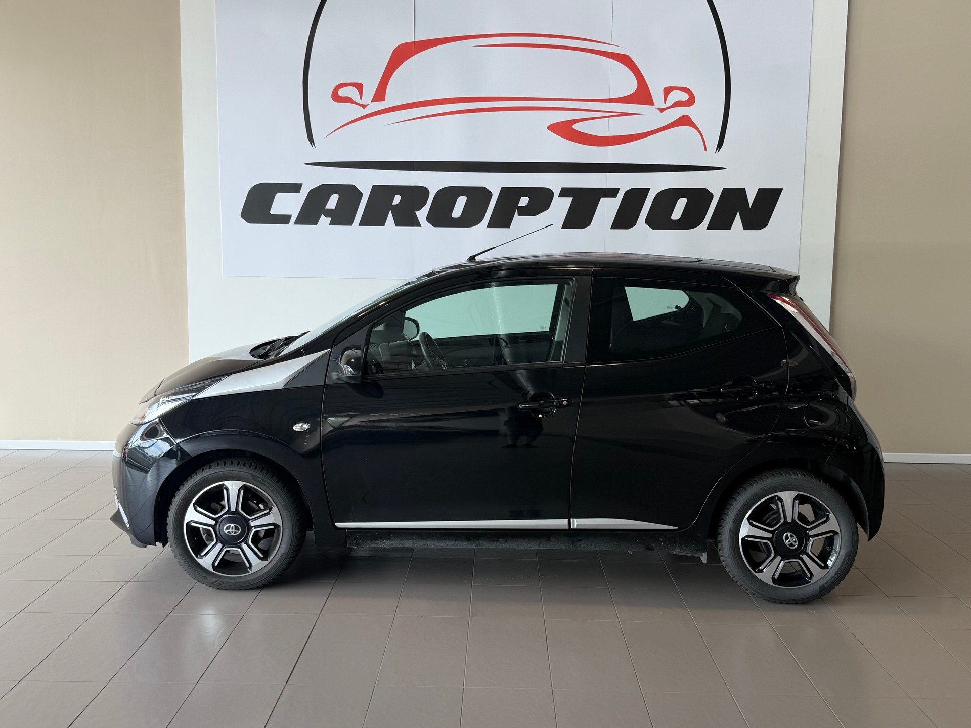 TOYOTA Aygo 1.0 VVT-i x-play MultiMode-image-6