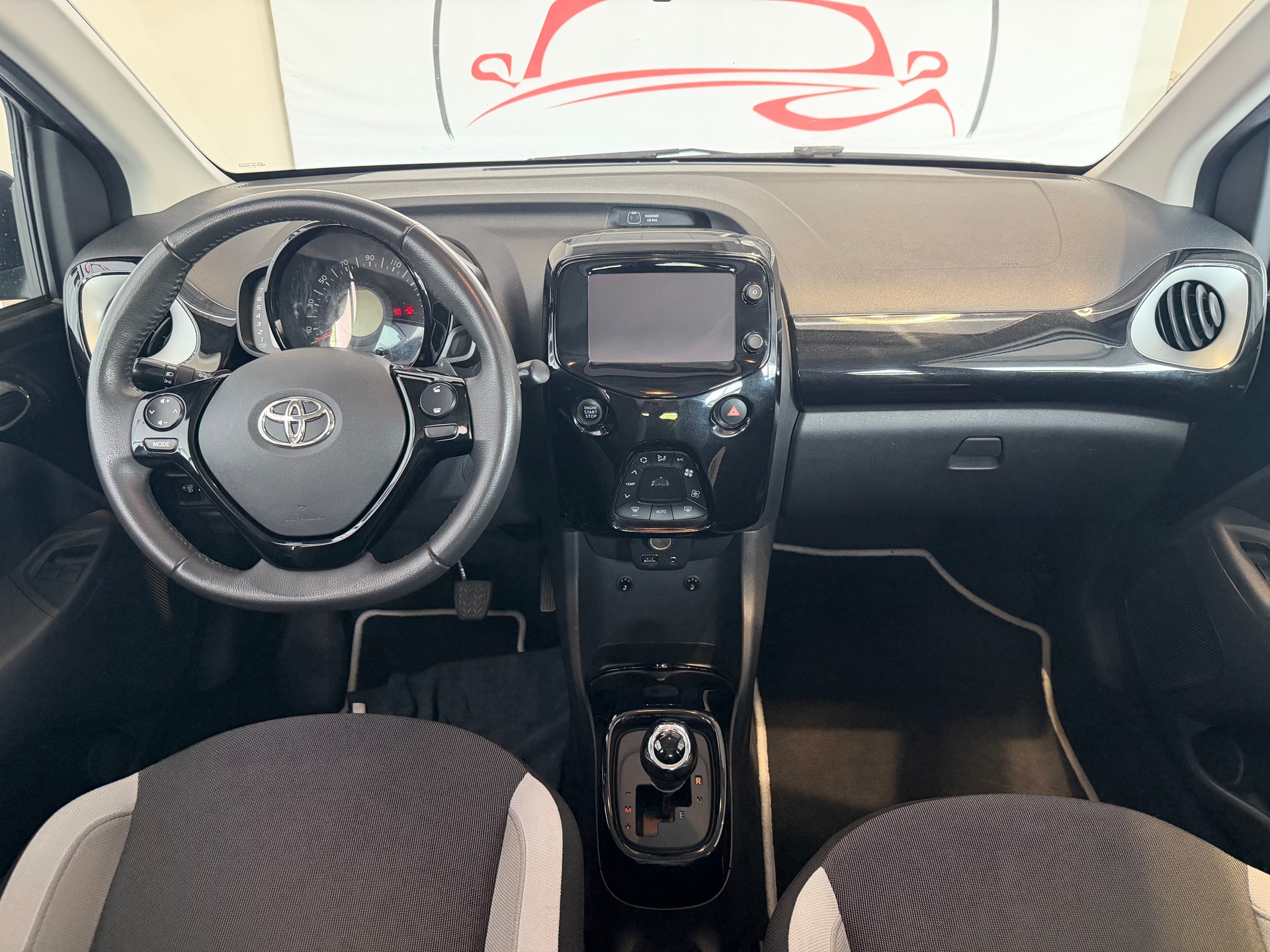 TOYOTA Aygo 1.0 VVT-i x-play MultiMode-image-9