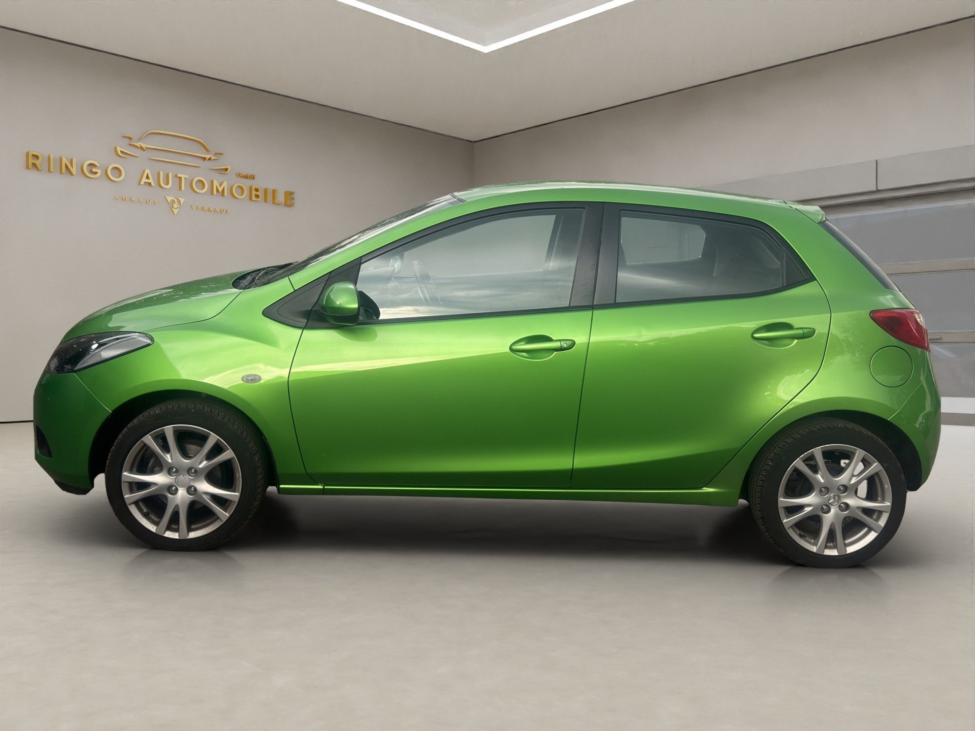 MAZDA 2 1.3i 16V Exclusive-image-3