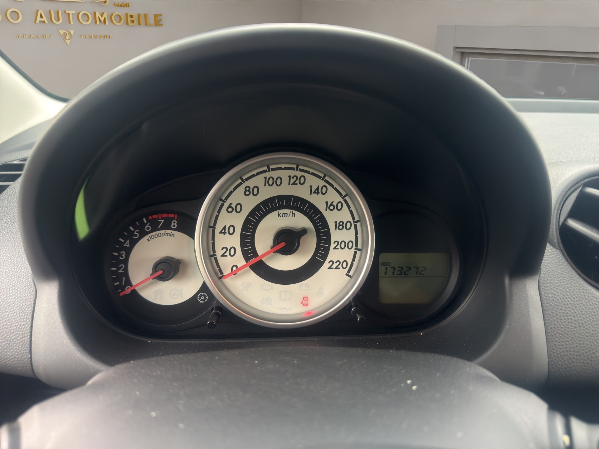 MAZDA 2 1.3i 16V Exclusive-image-9