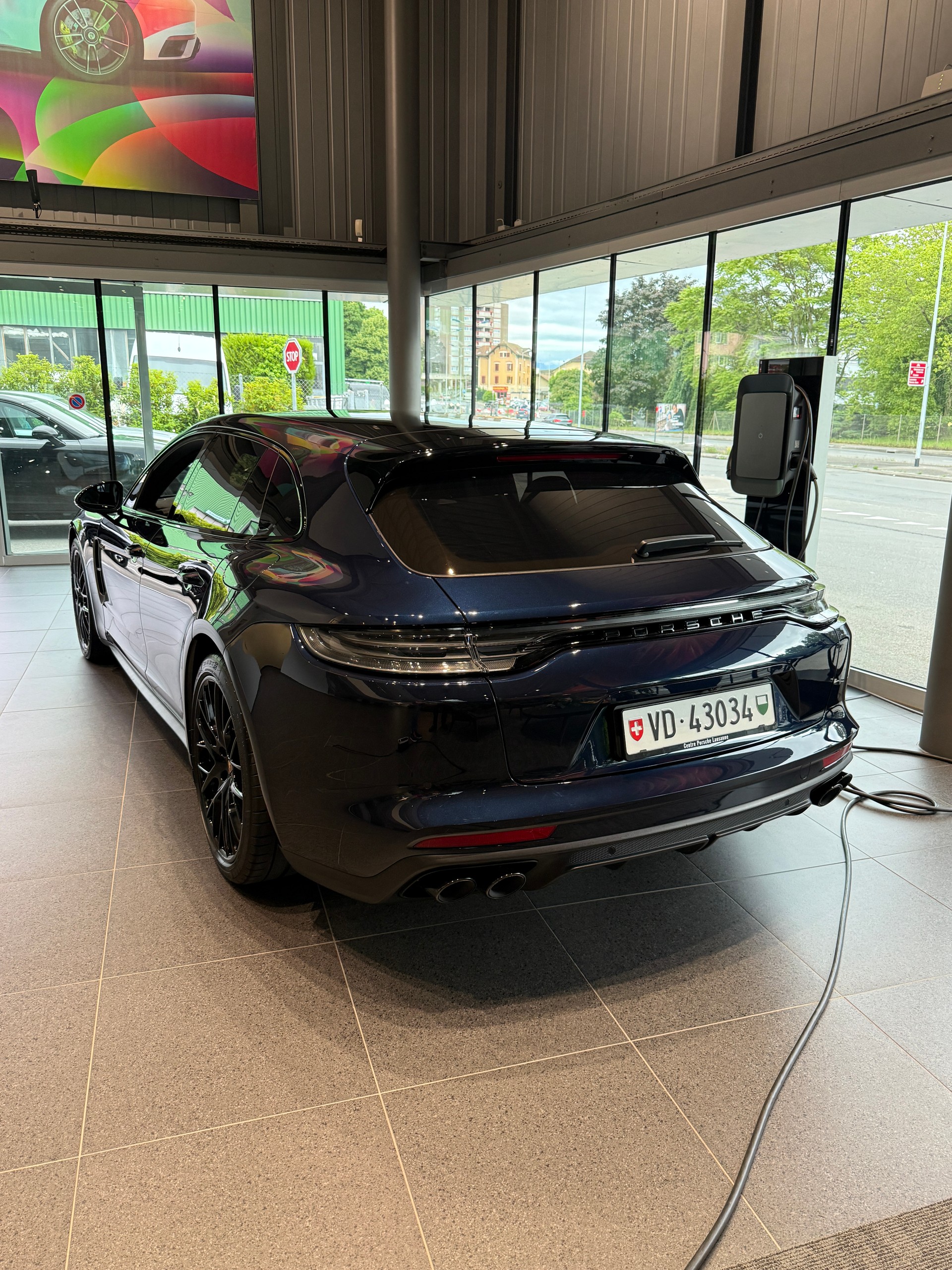 PORSCHE 2.9 V6 4 E-Hybrid Platinum Edition-image-1