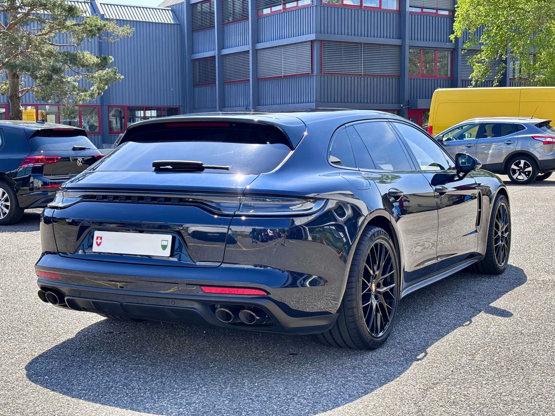 PORSCHE 2.9 V6 4 E-Hybrid Platinum Edition-image-9