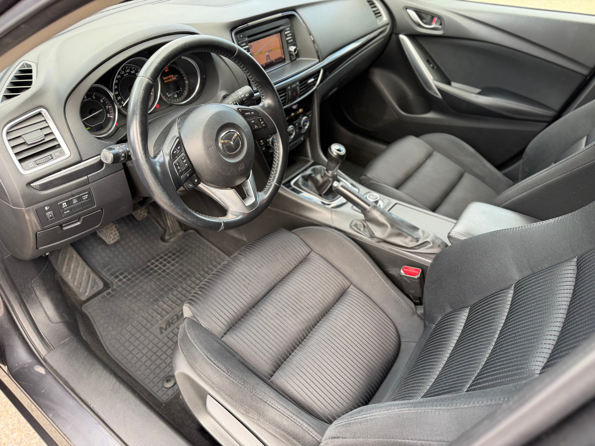 MAZDA 6 Sportwagon 2.0 16V HP Revolution-image-9