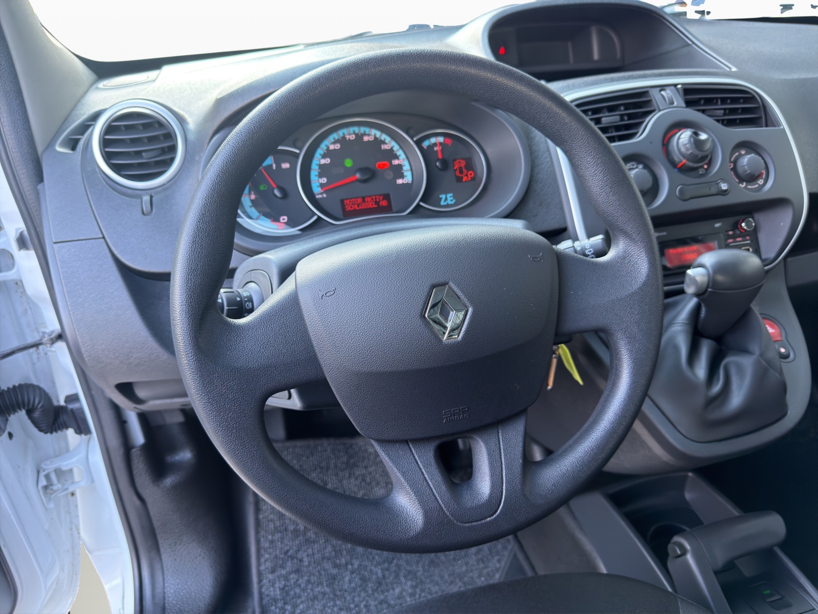 RENAULT Kangoo Z.E. Business-image-9