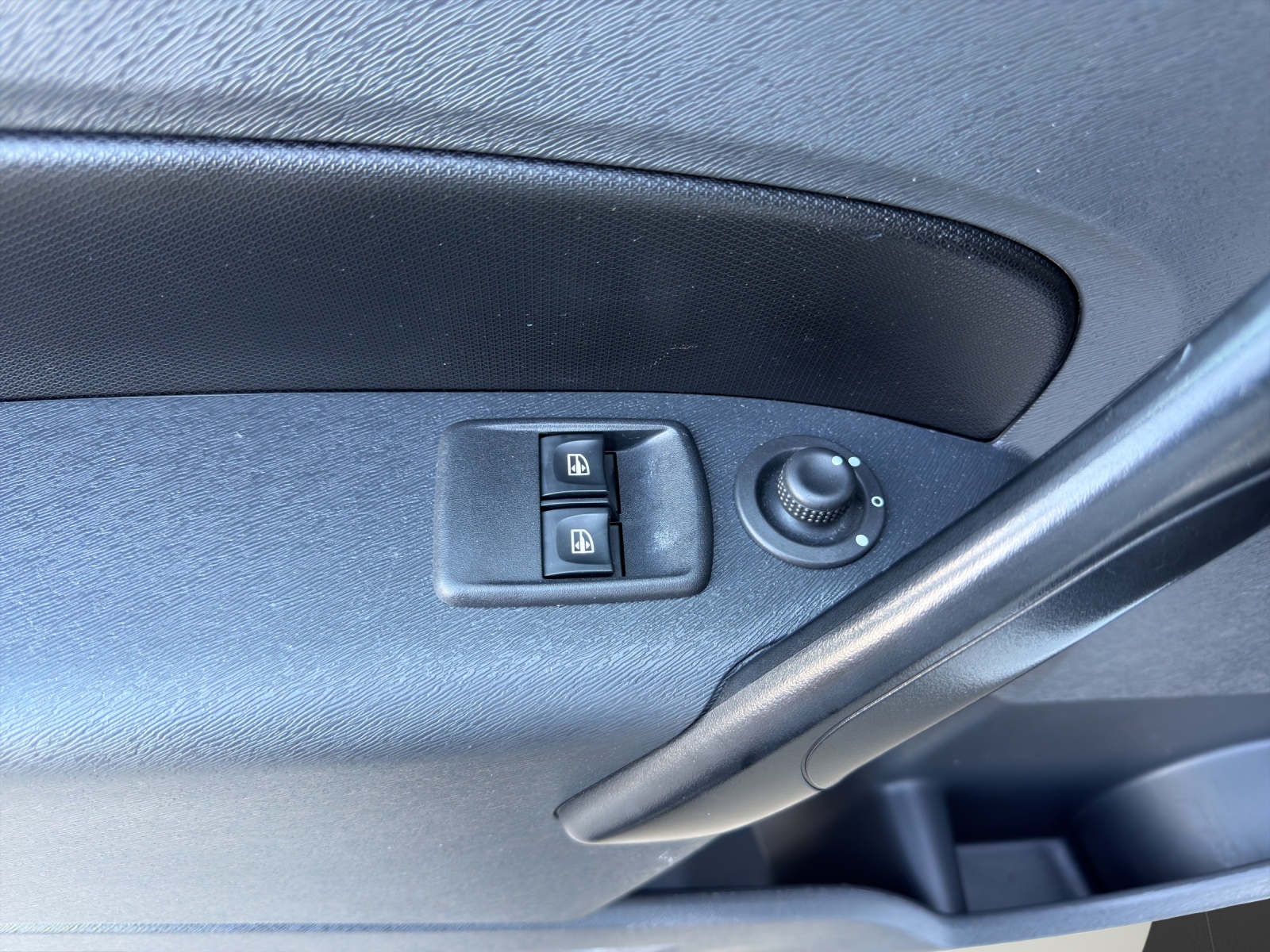 RENAULT Kangoo Z.E. Business-image-8