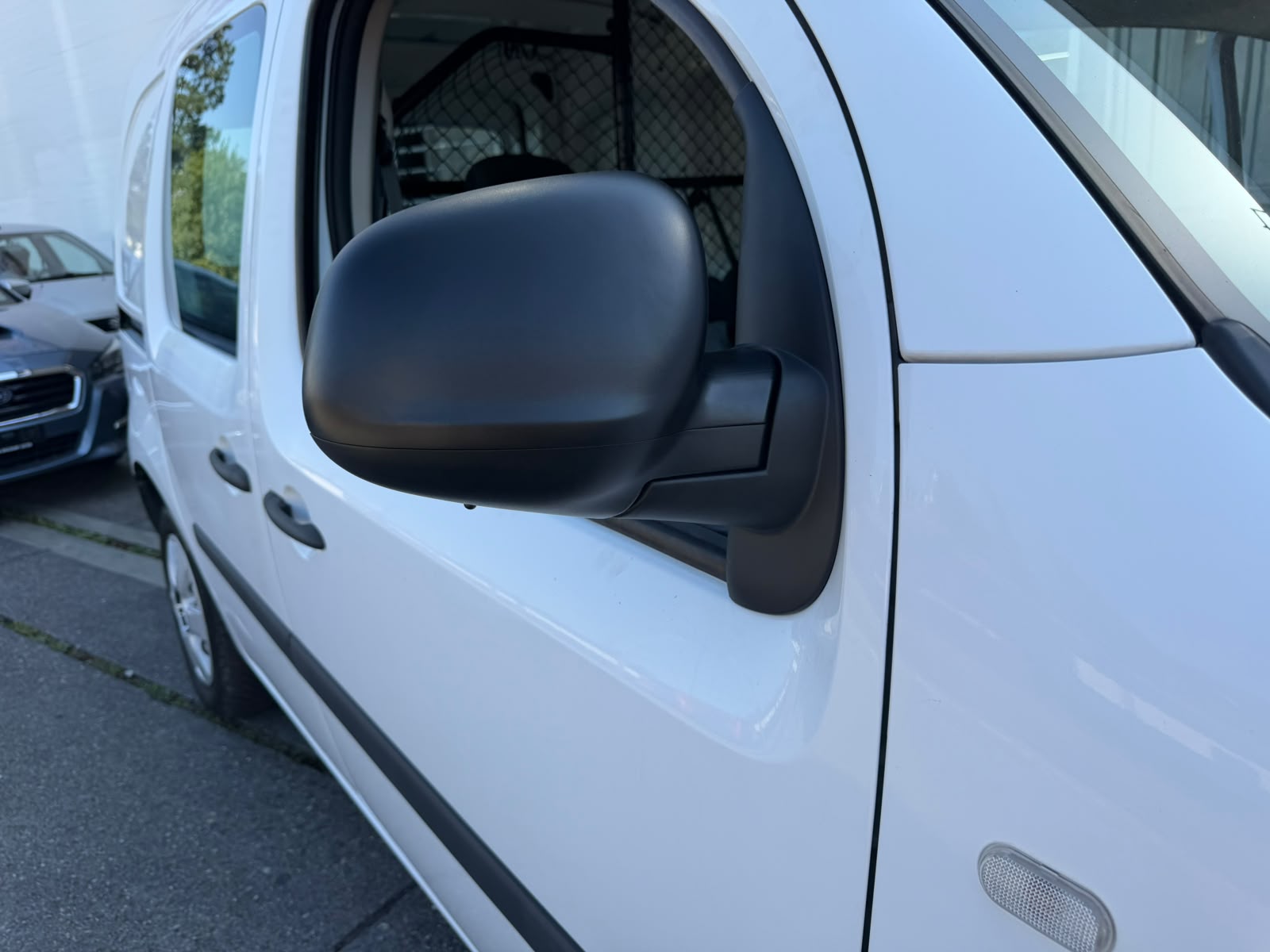RENAULT Kangoo Z.E. Business-image-4