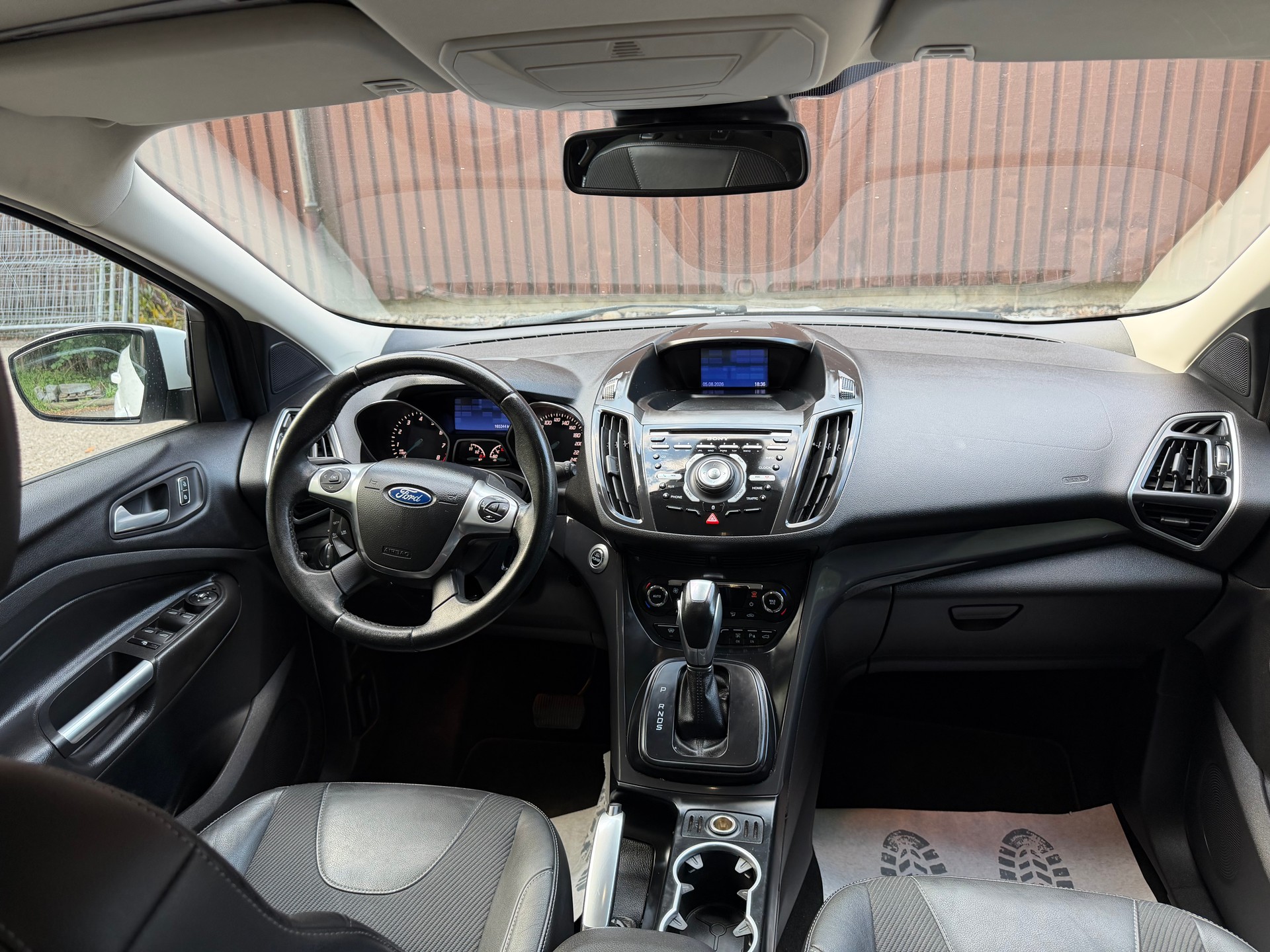 FORD Kuga 1.6 SCTi Carving 4WD Automatic-image-6