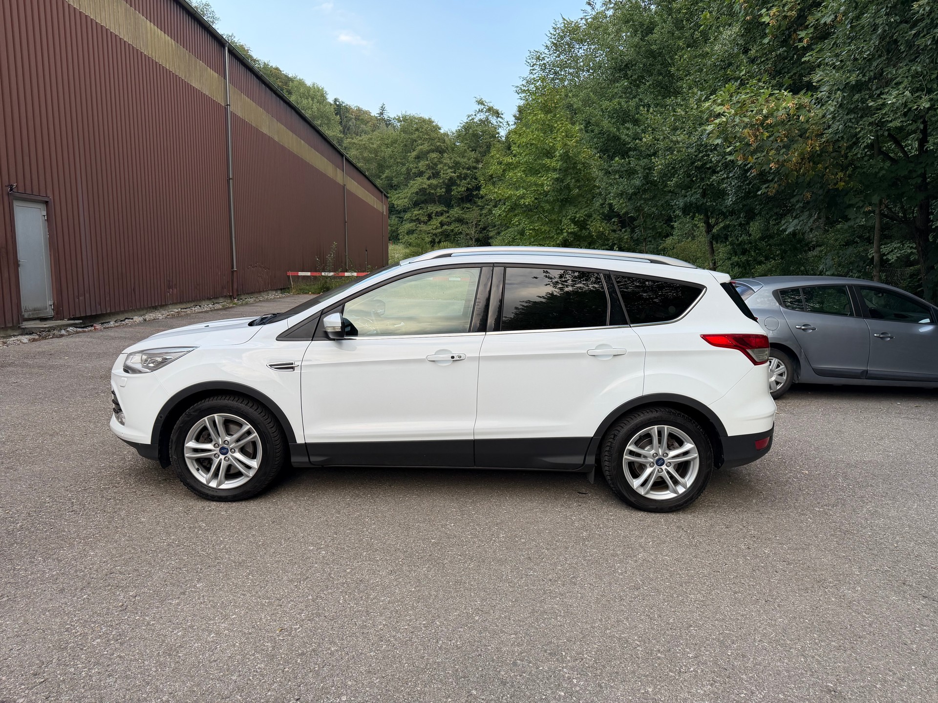 FORD Kuga 1.6 SCTi Carving 4WD Automatic-image-0