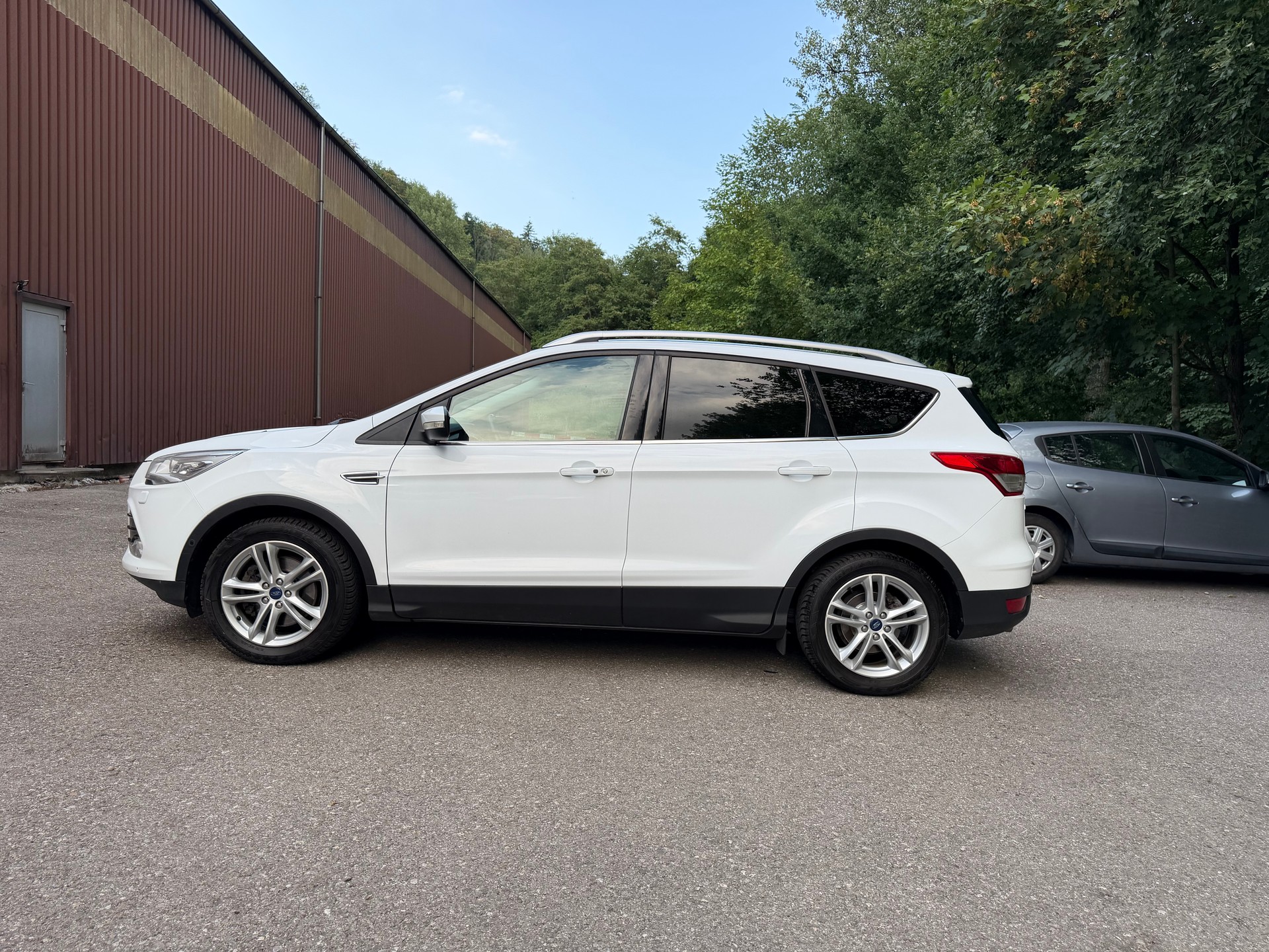 FORD Kuga 1.6 SCTi Carving 4WD Automatic-image-2
