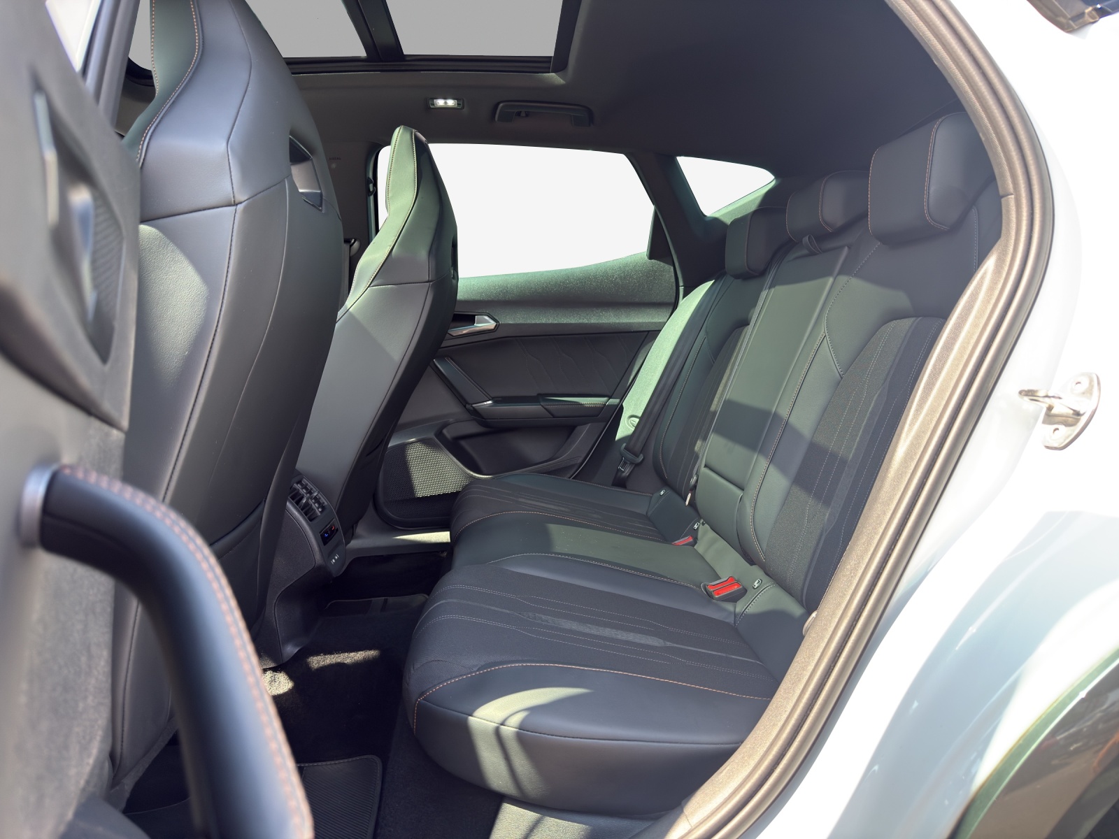 CUPRA Formentor 2.0TSI VZ DSG-image-11