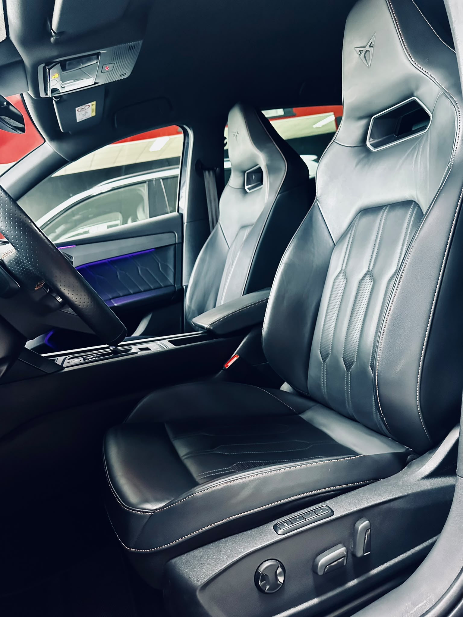 CUPRA LEON VZ 2.0 TSI DSG-image-4
