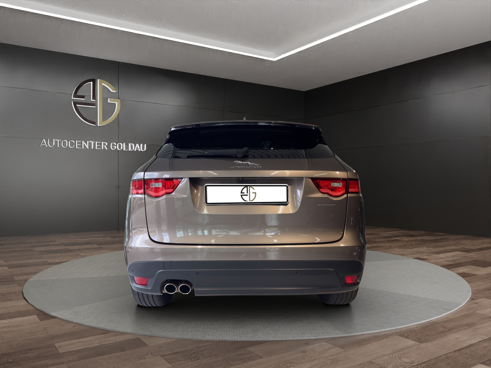 JAGUAR F-Pace 2.0d Portfolio AWD Automatik-image-2