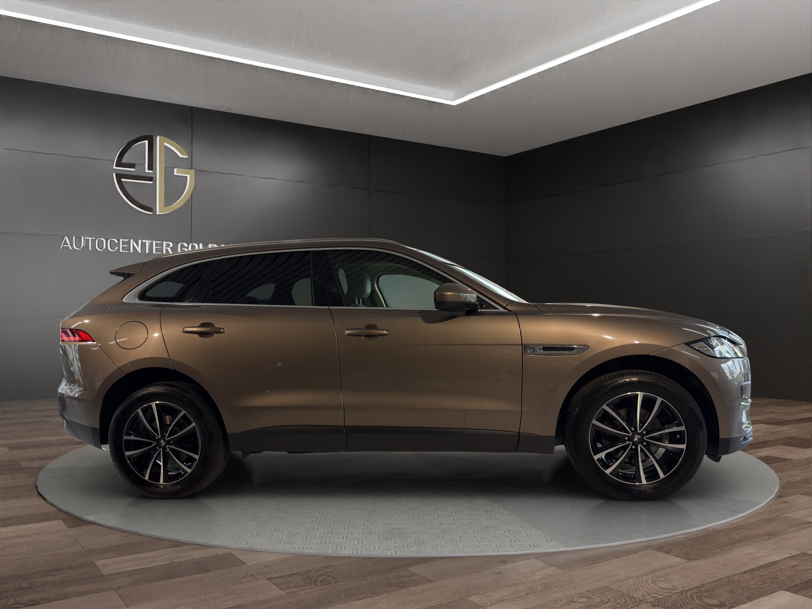 JAGUAR F-Pace 2.0d Portfolio AWD Automatik-image-4