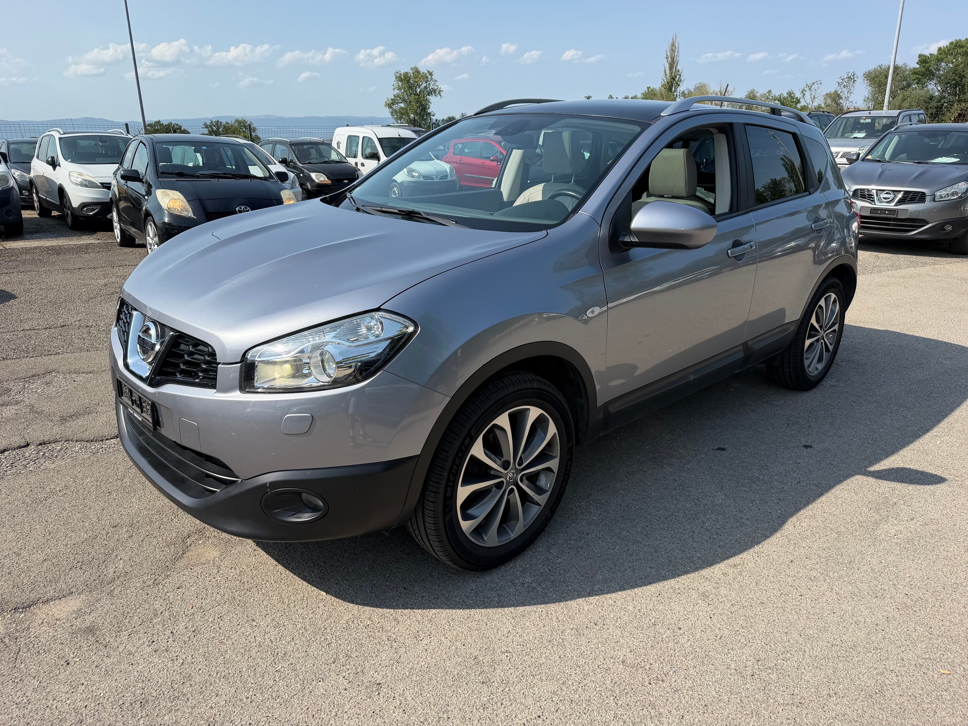 NISSAN Qashqai 2.0 4WD i-Way XTronic CVT-image-3