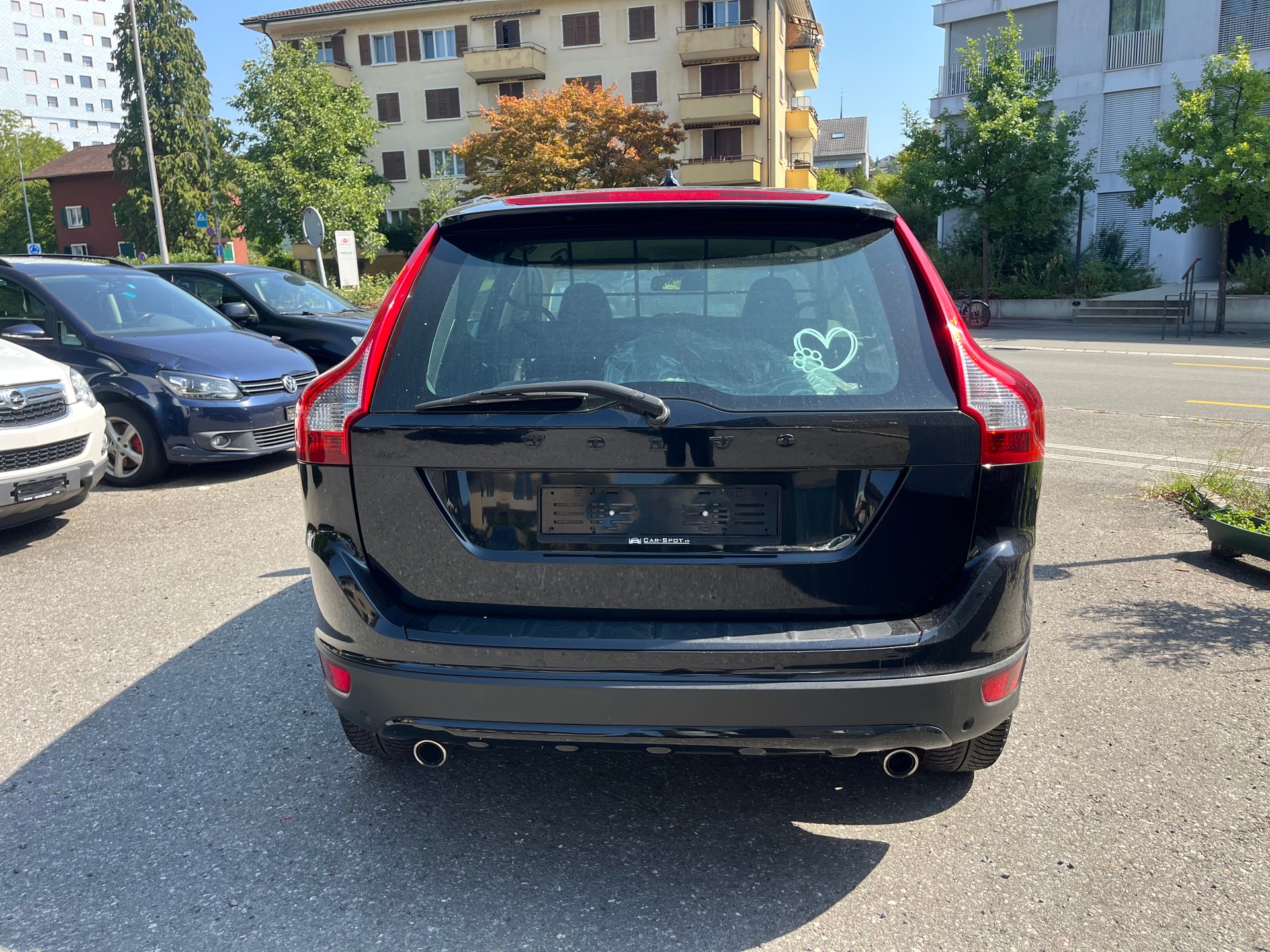 VOLVO XC60 D4 AWD Summum Geartronic-image-3