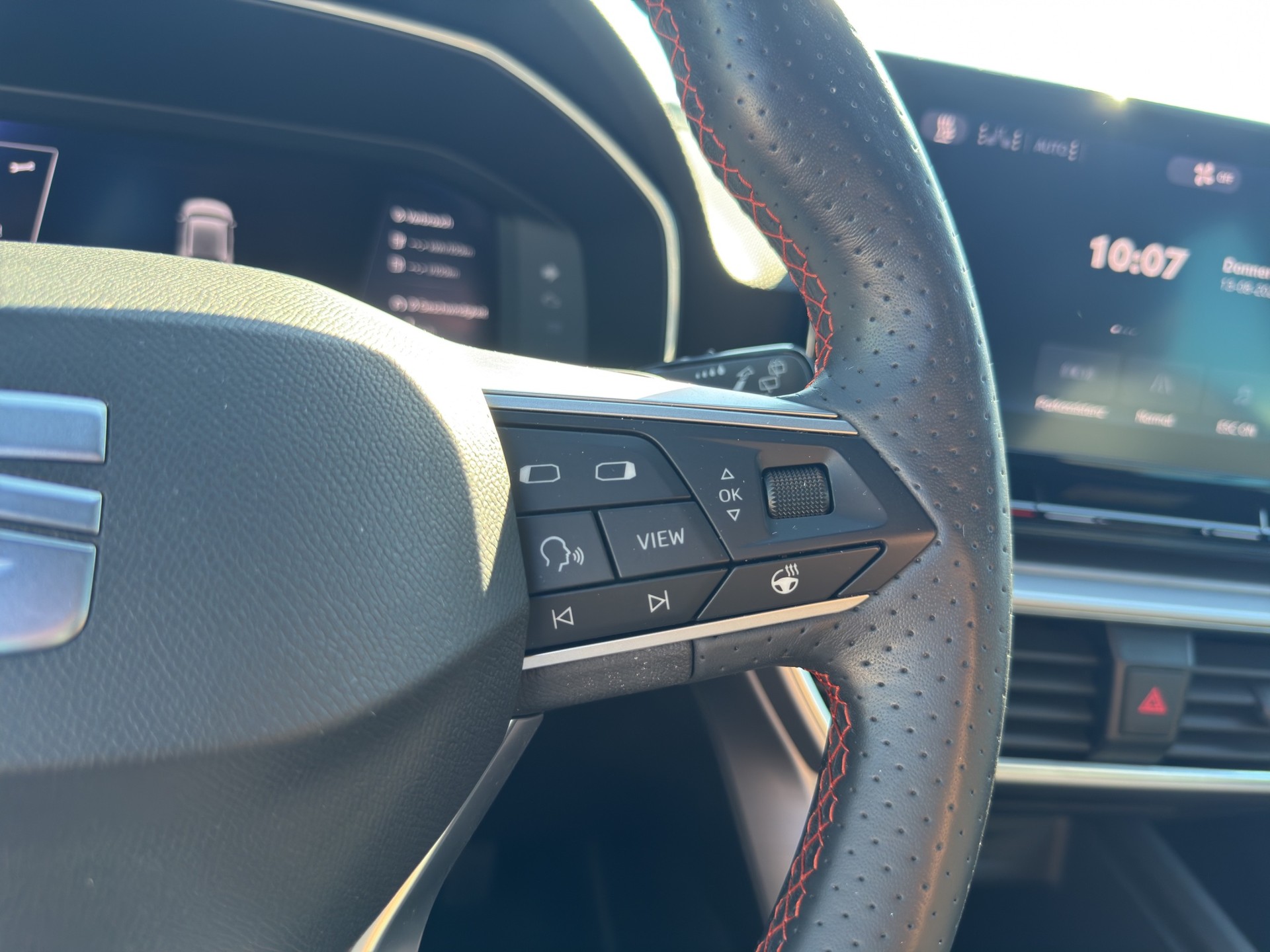 SEAT Leon 1.4 eHybrid pHEV DSG FR-image-14
