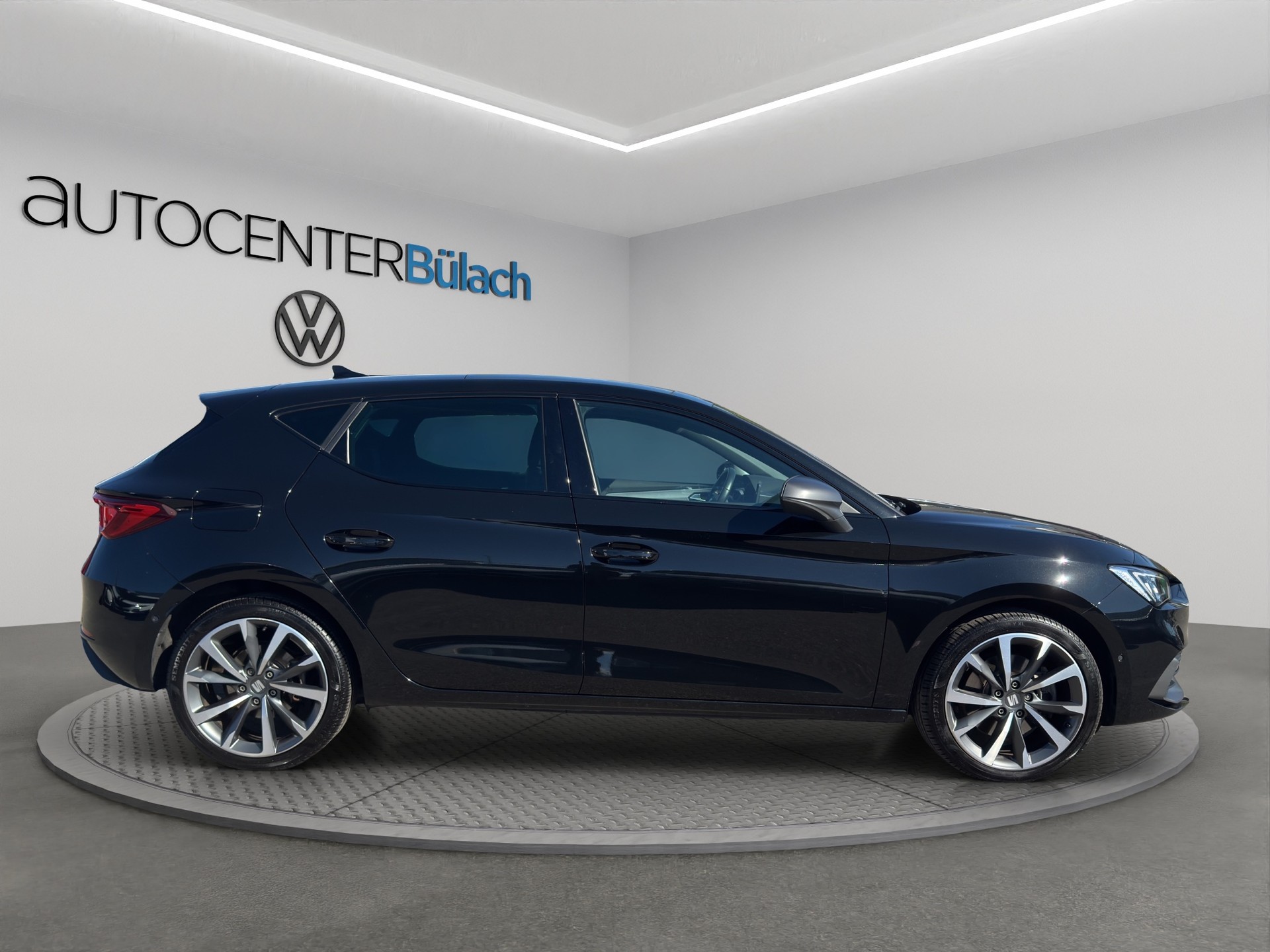 SEAT Leon 1.4 eHybrid pHEV DSG FR-image-3