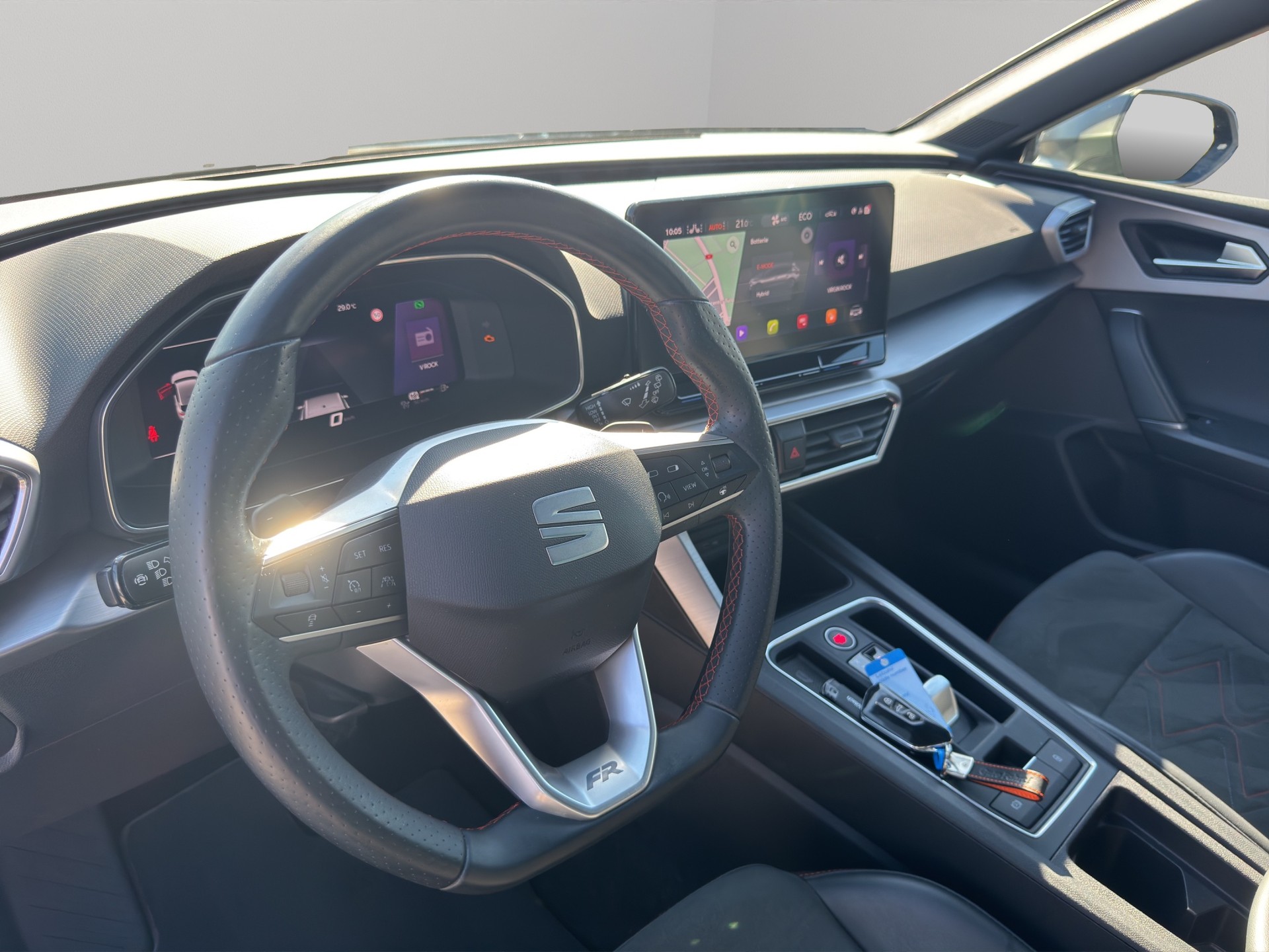SEAT Leon 1.4 eHybrid pHEV DSG FR-image-9