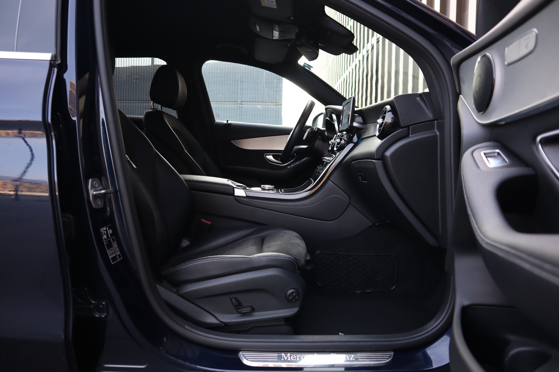 MERCEDES-BENZ GLC 250 d 4Matic 9G-Tronic-image-9