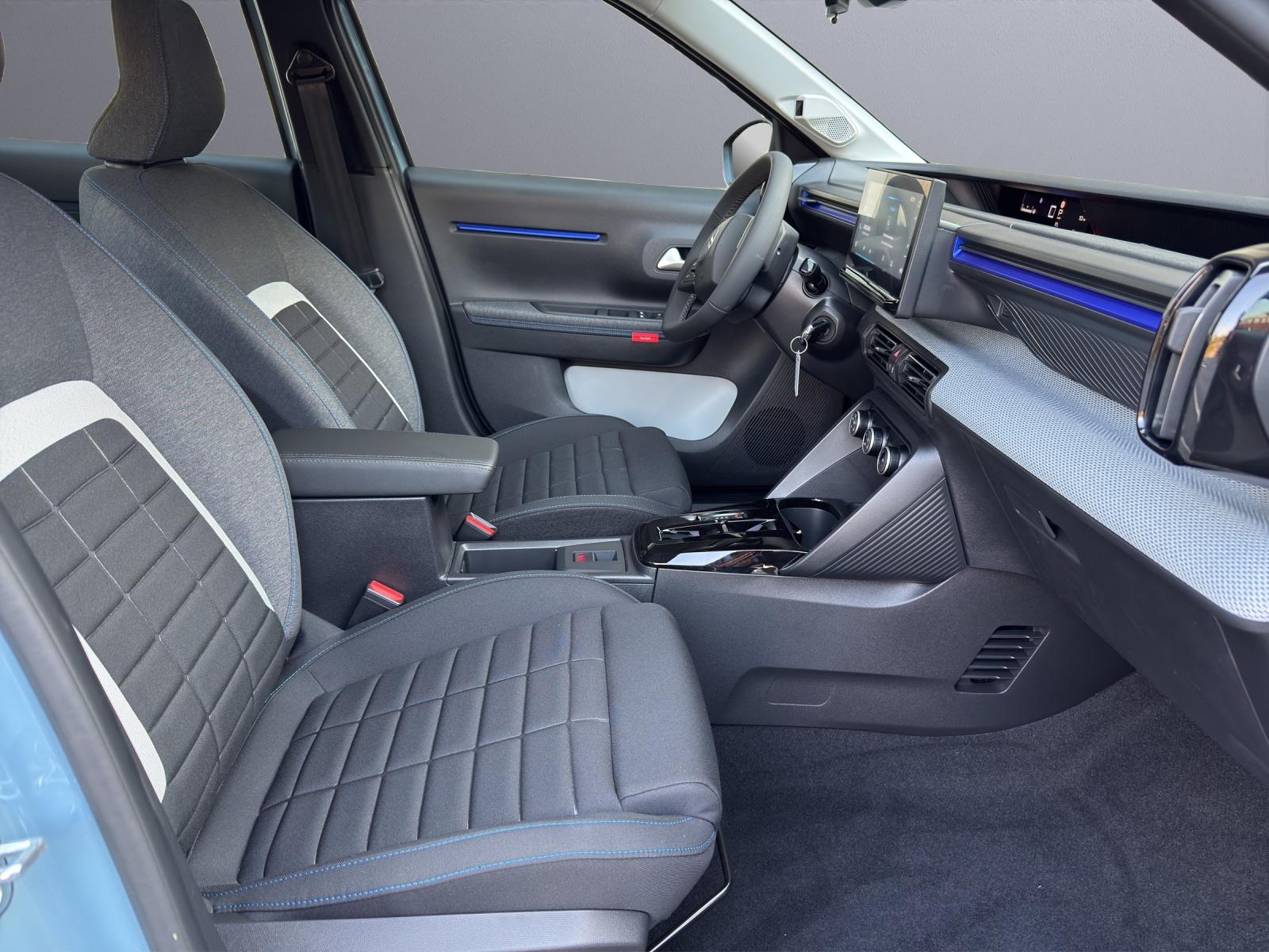 CITROEN C3 1.2 Hybrid Plus-image-8