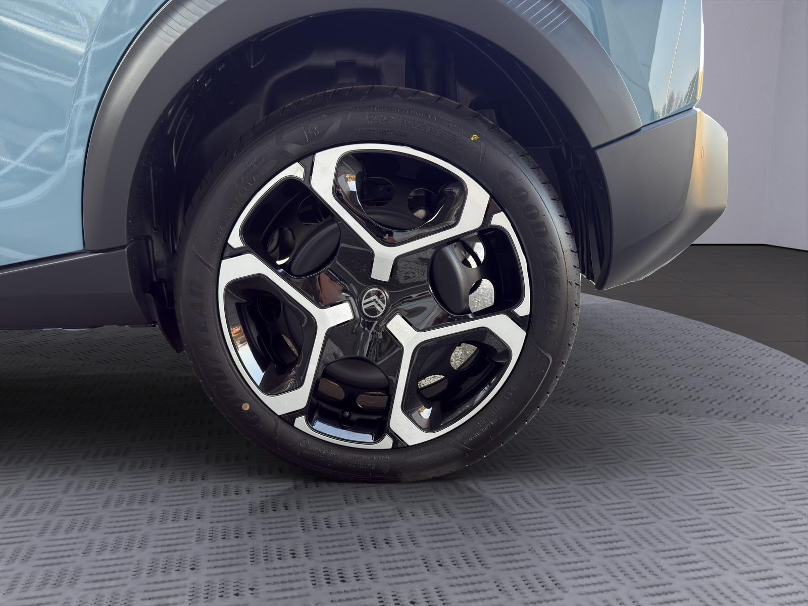CITROEN C3 1.2 Hybrid Plus-image-11
