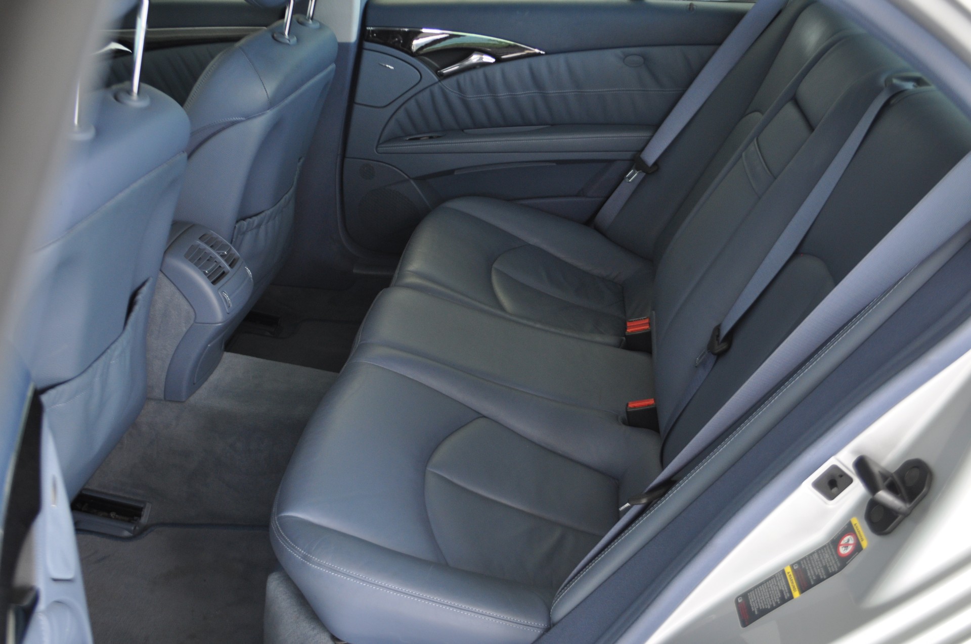 MERCEDES-BENZ E 320 Avantgarde 4Matic Automatic-image-10