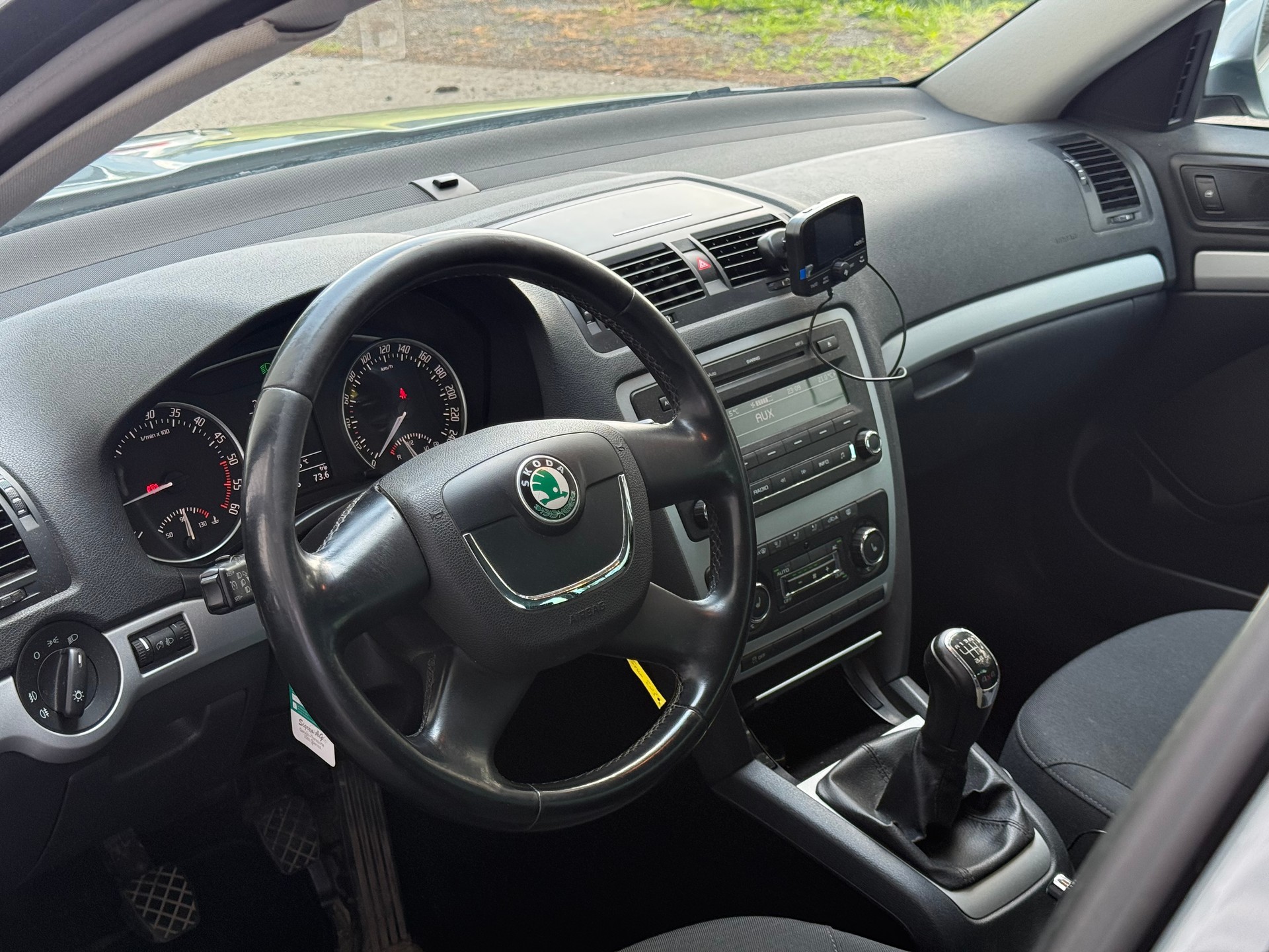 SKODA Octavia Combi 2.0 TDI Ambition 4x4-image-6