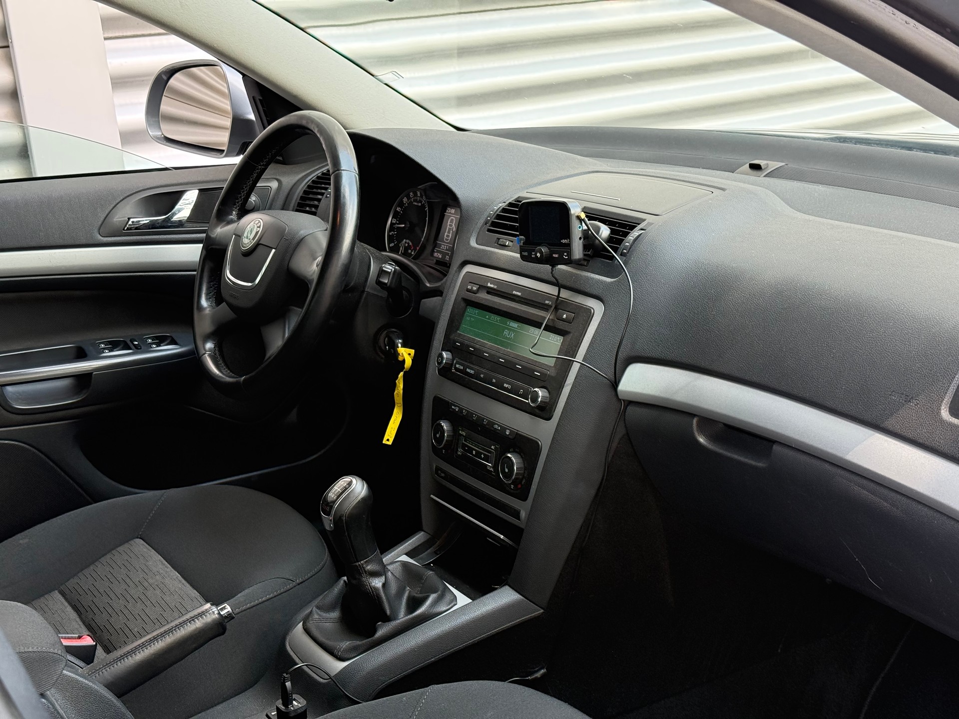 SKODA Octavia Combi 2.0 TDI Ambition 4x4-image-7