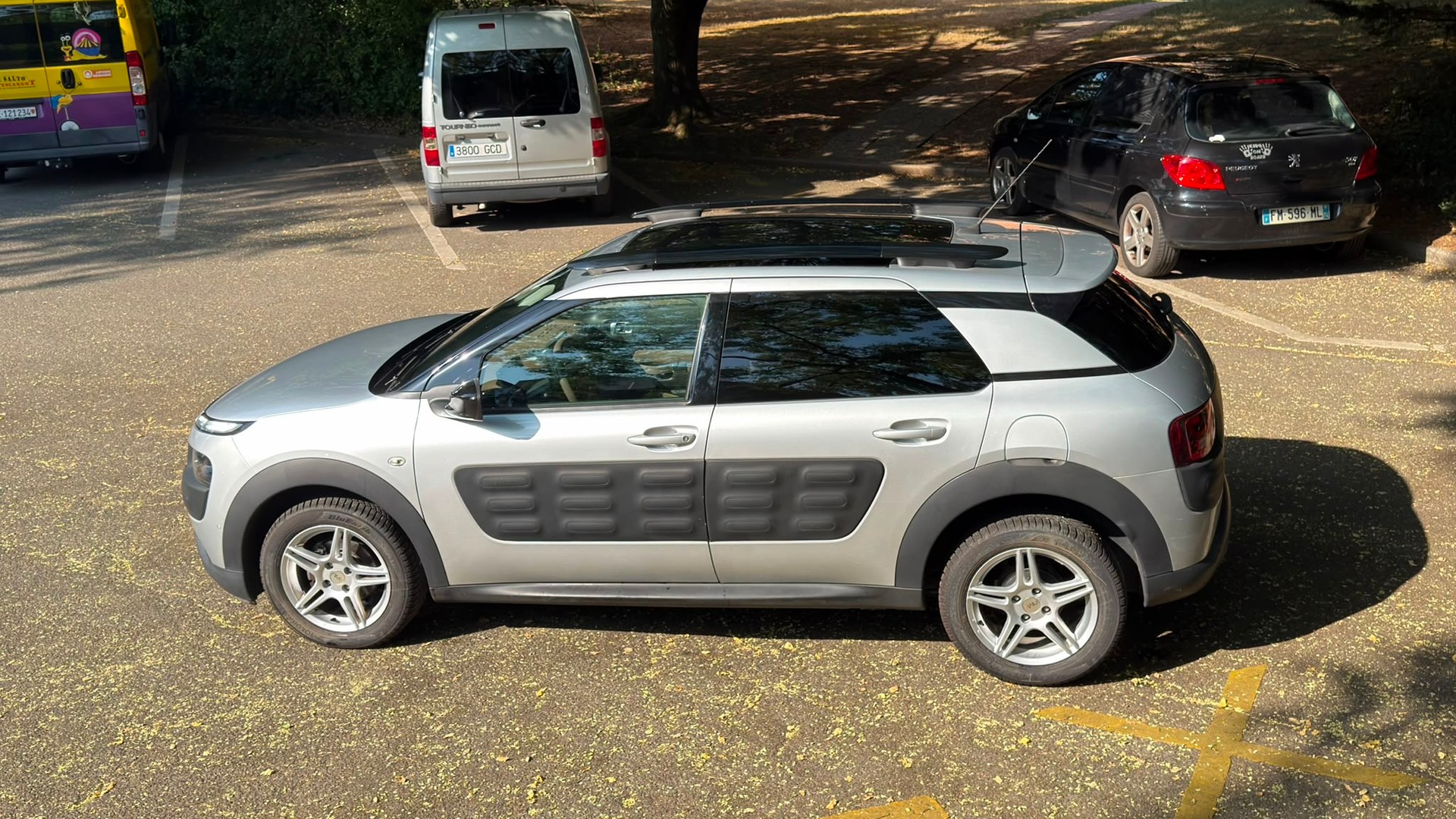CITROEN C4 Cactus 1.6 BlueHDi Shine Edition ETG6-image-4