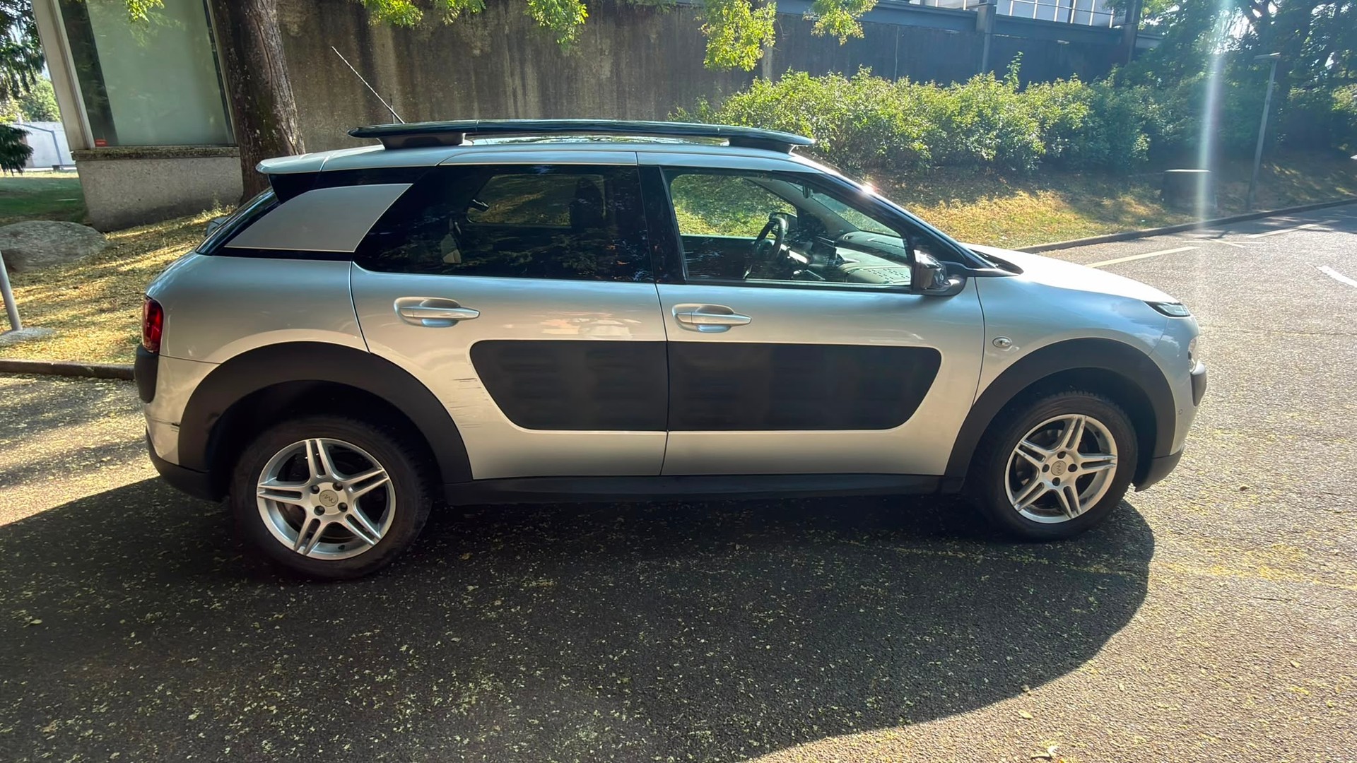 CITROEN C4 Cactus 1.6 BlueHDi Shine Edition ETG6-image-17