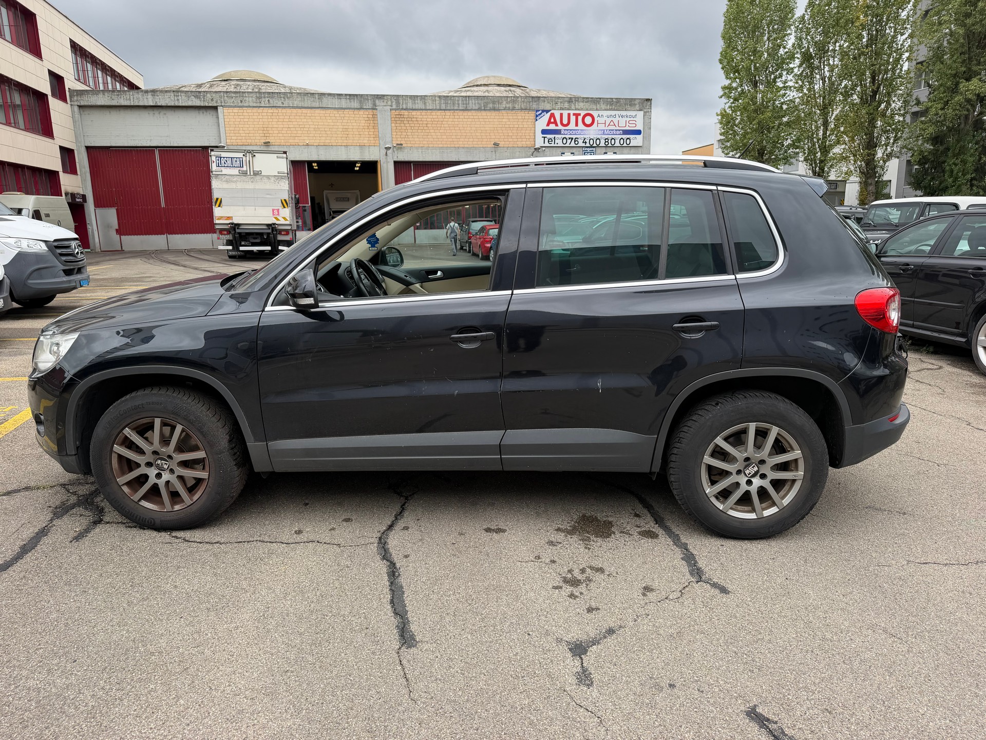 VW Tiguan 2.0 TDI Trend&Fun DSG-image-3