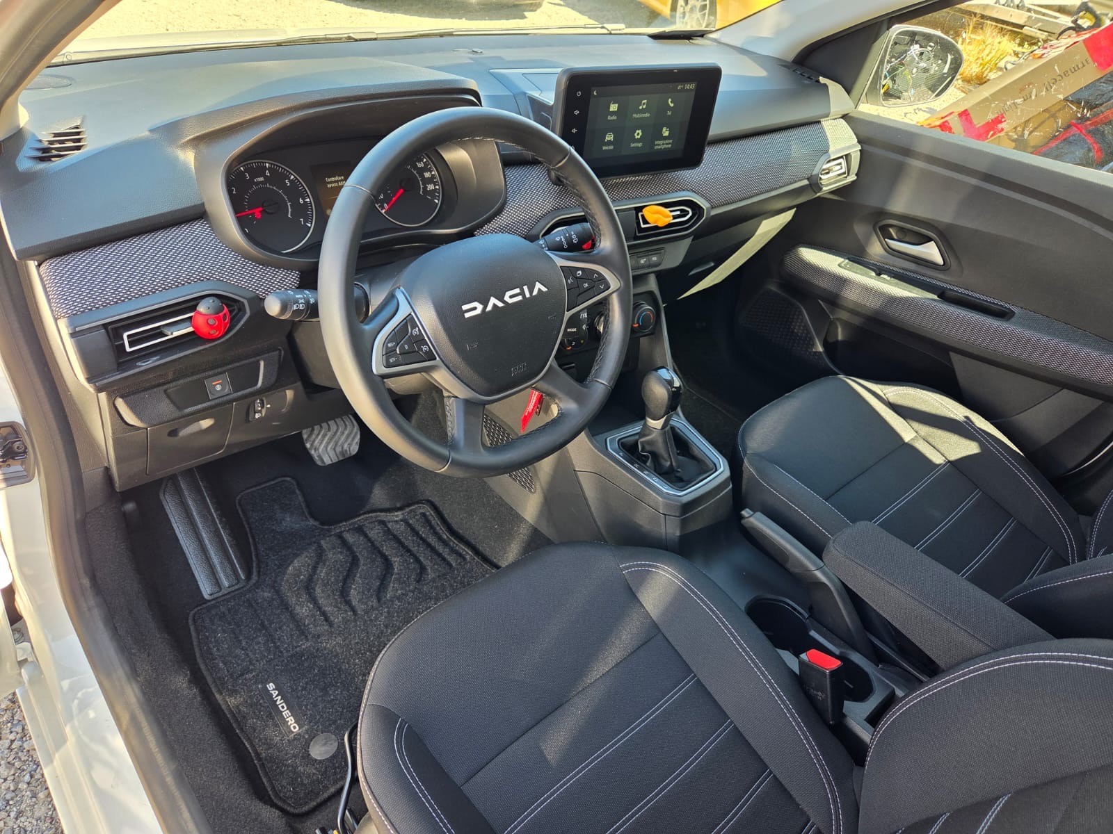 DACIA Sandero TCe 90 Expression CVT Automatik-image-9