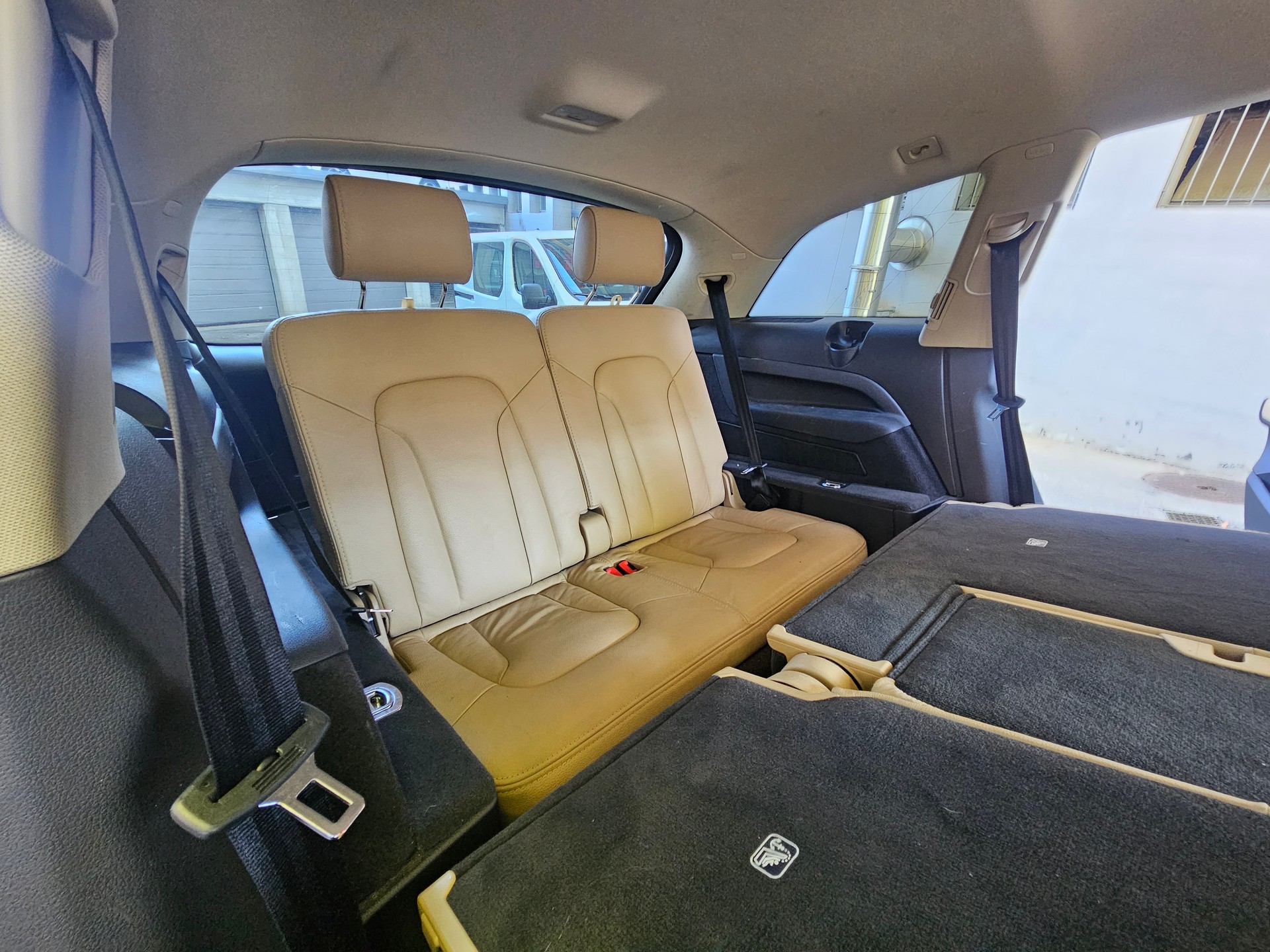 AUDI Q7 3.0 TDI quattro tiptronic-image-11