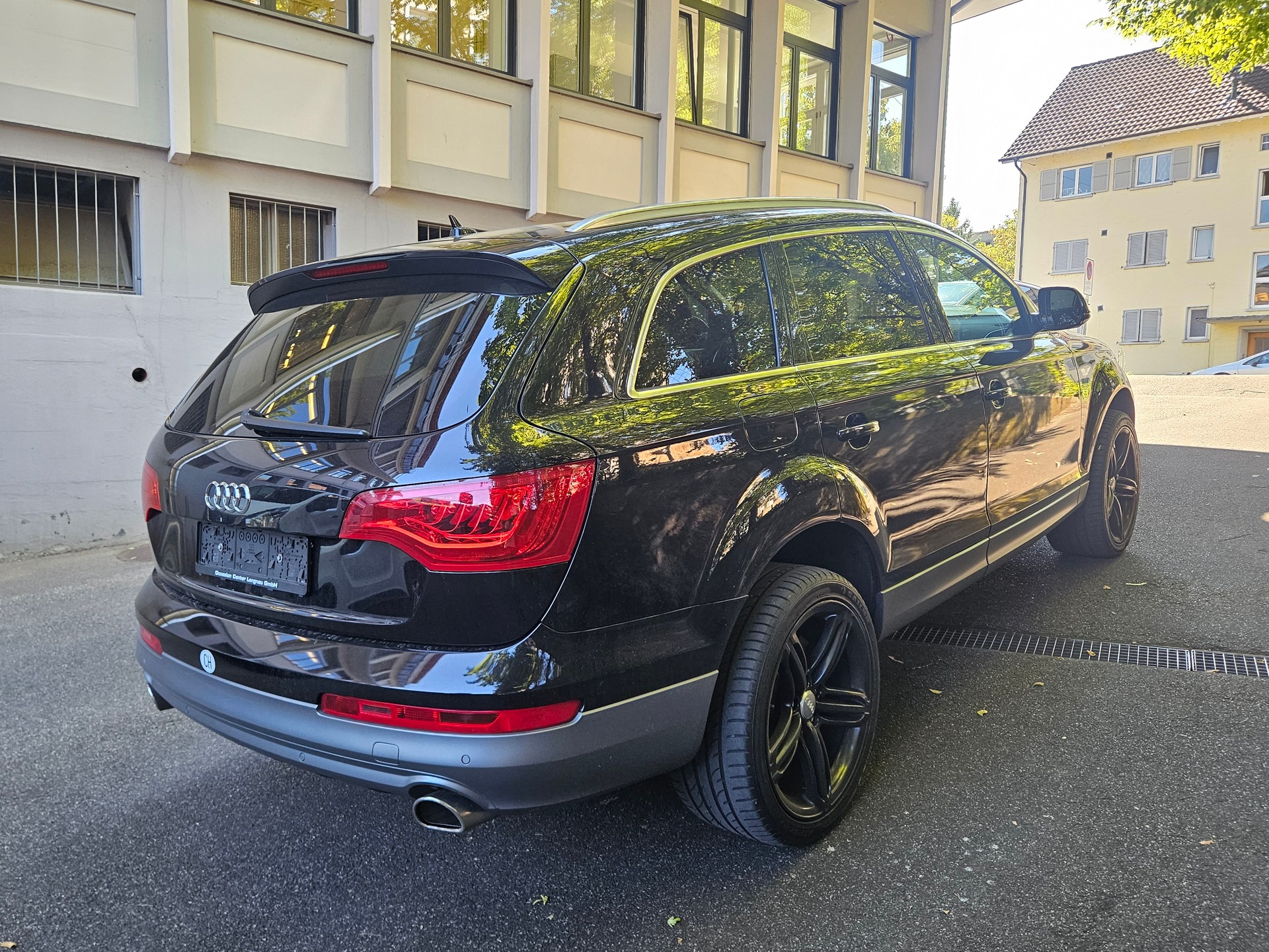 AUDI Q7 3.0 TDI quattro tiptronic-image-5
