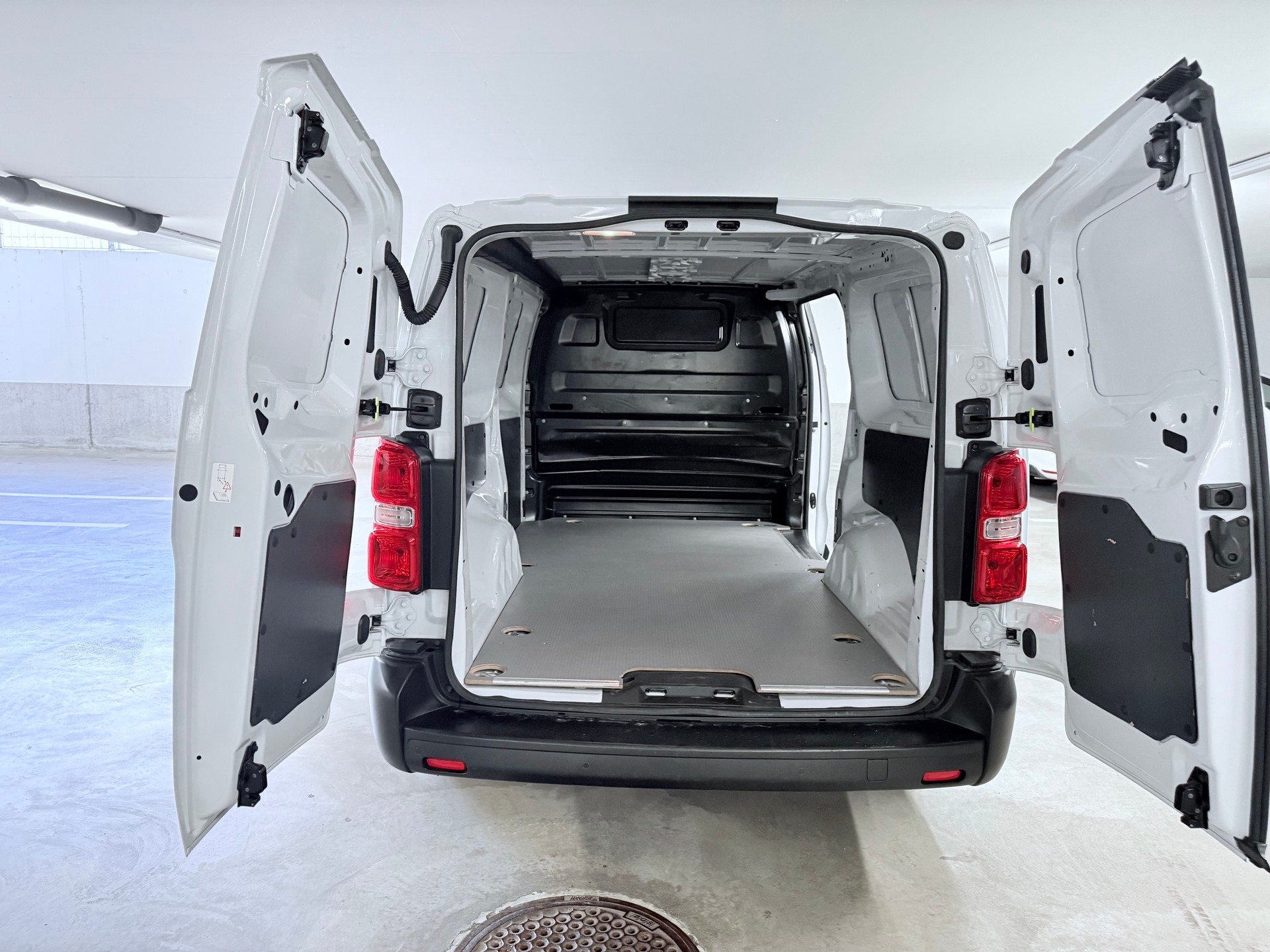 FIAT Scudo 2.0 MJ L3 Pro Swiss Plus KLIMA NUTZLAST 1333KG-image-10