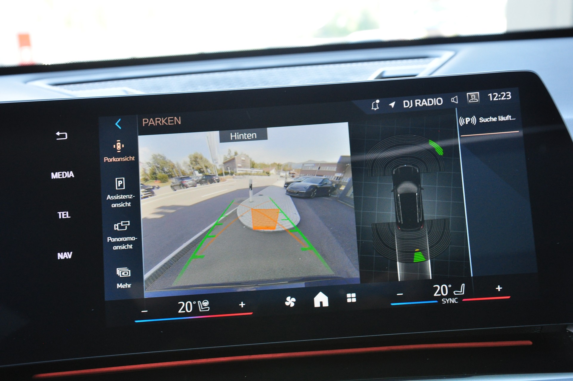 BMW X1 xDrive 20d 48V xLine-image-16