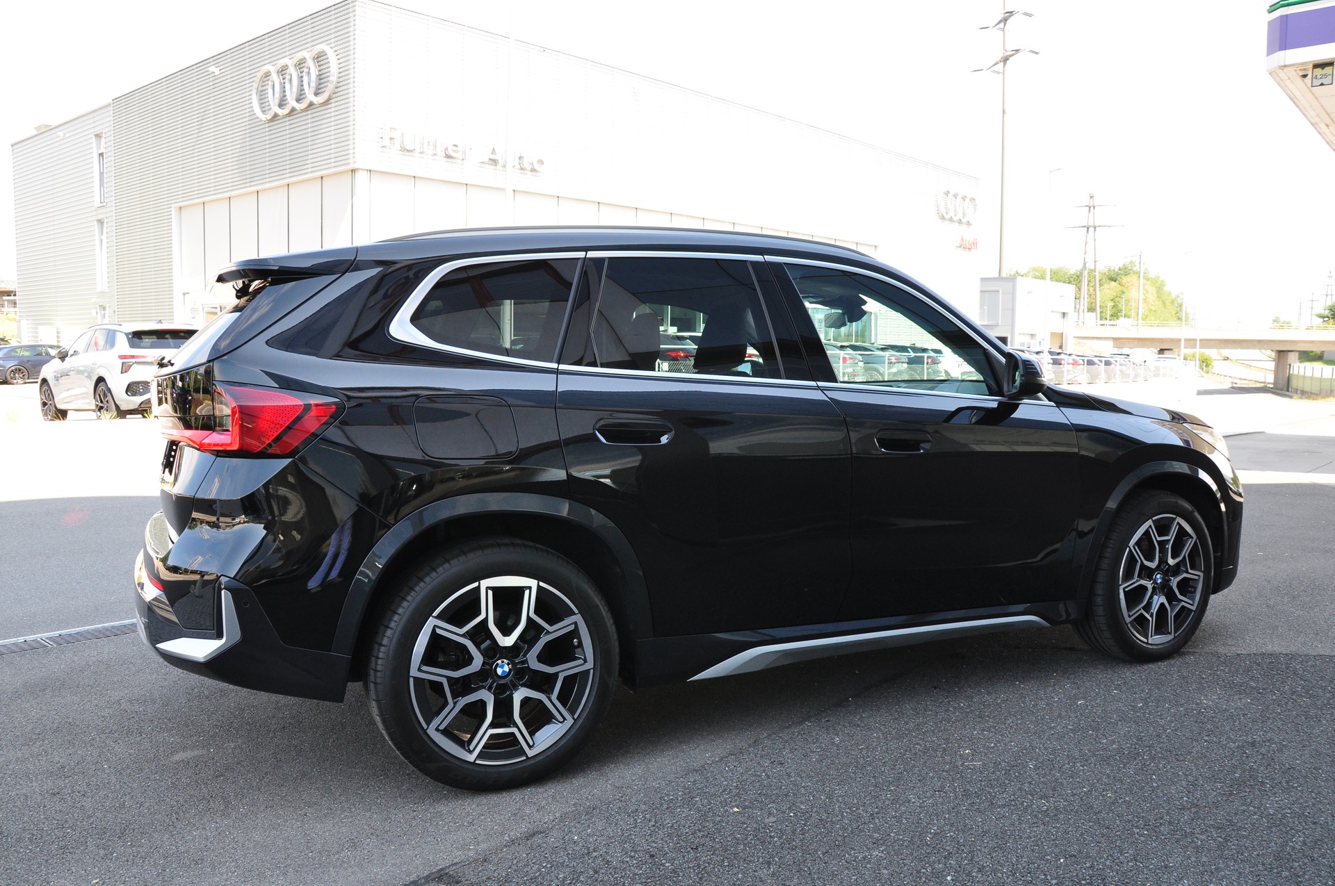 BMW X1 xDrive 20d 48V xLine-image-9