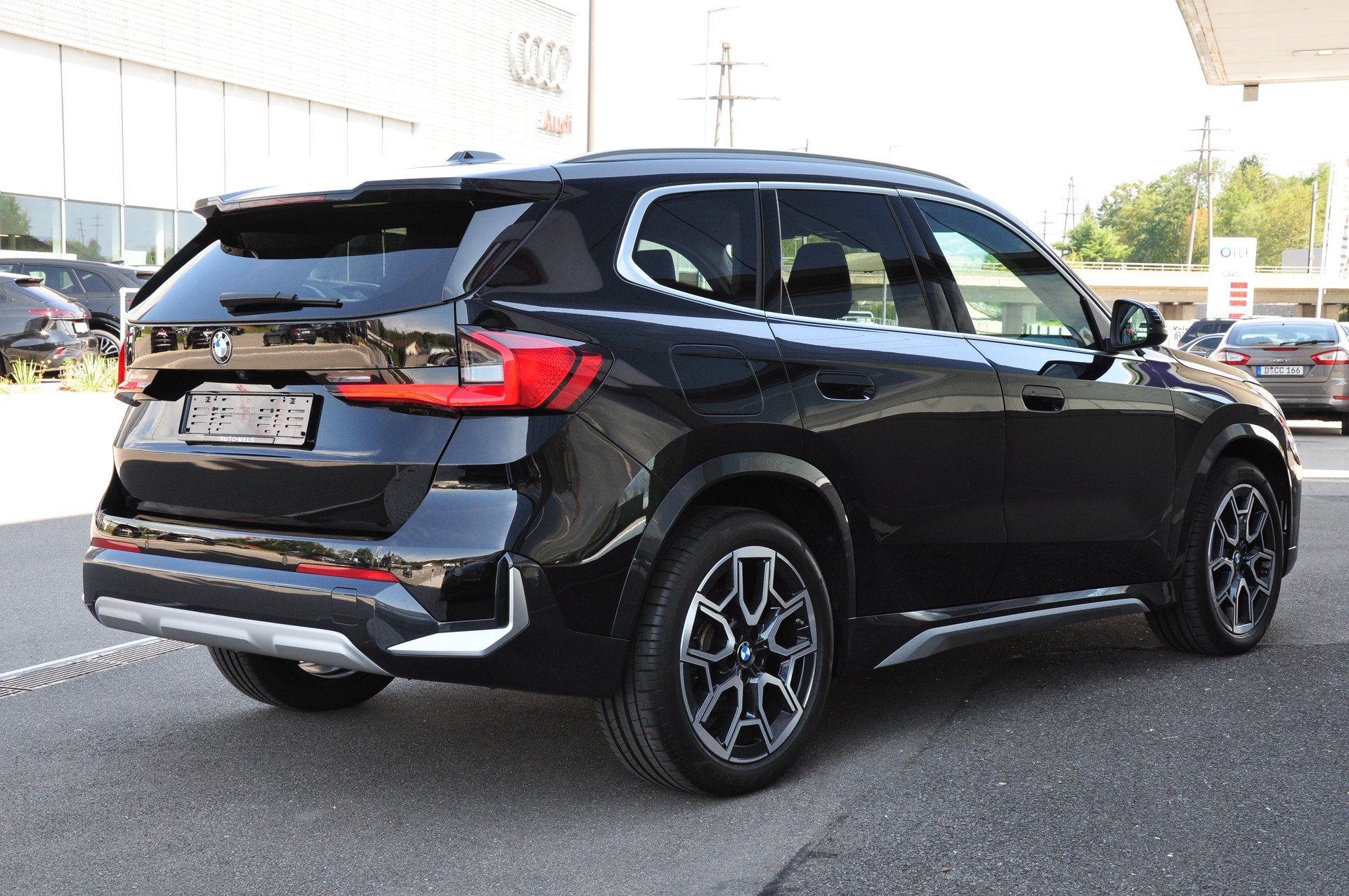BMW X1 xDrive 20d 48V xLine-image-8