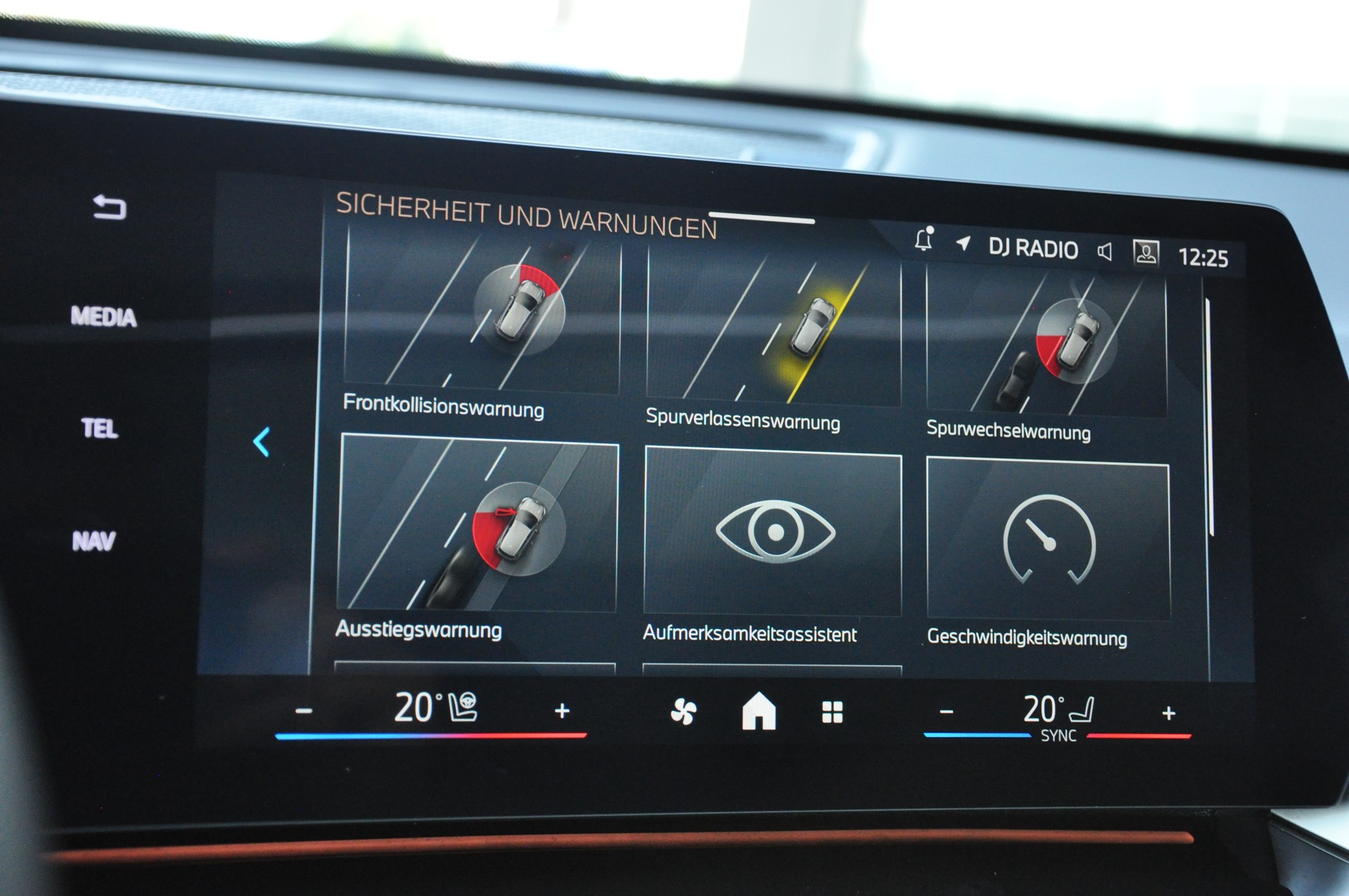 BMW X1 xDrive 20d 48V xLine-image-21