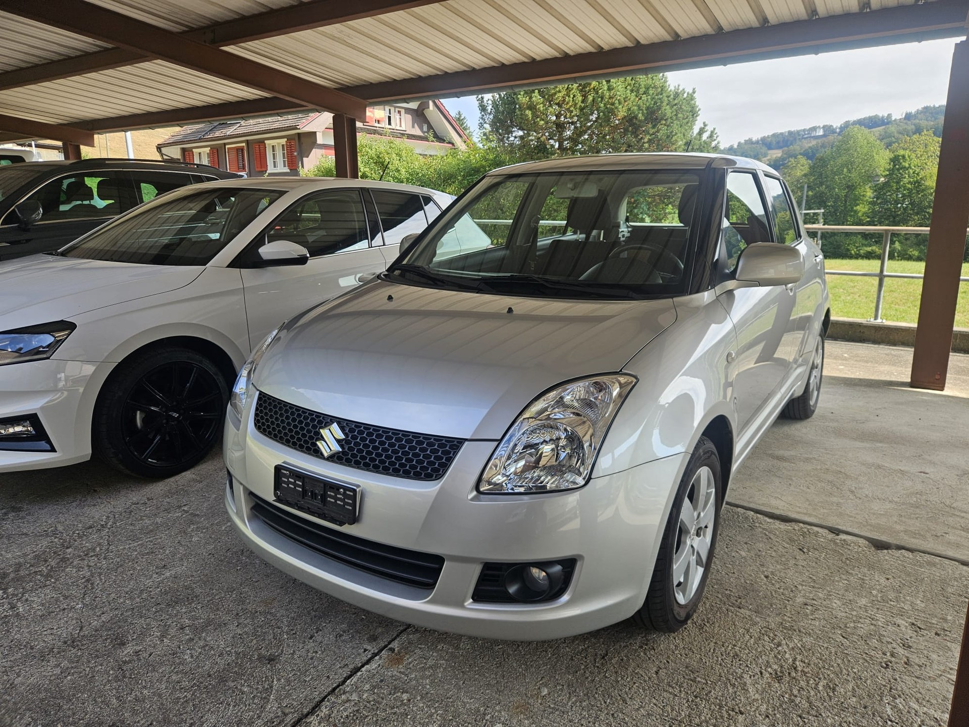 SUZUKI Swift 1.3i 16V GL Top Piz Sulai LE 4x4-image-0