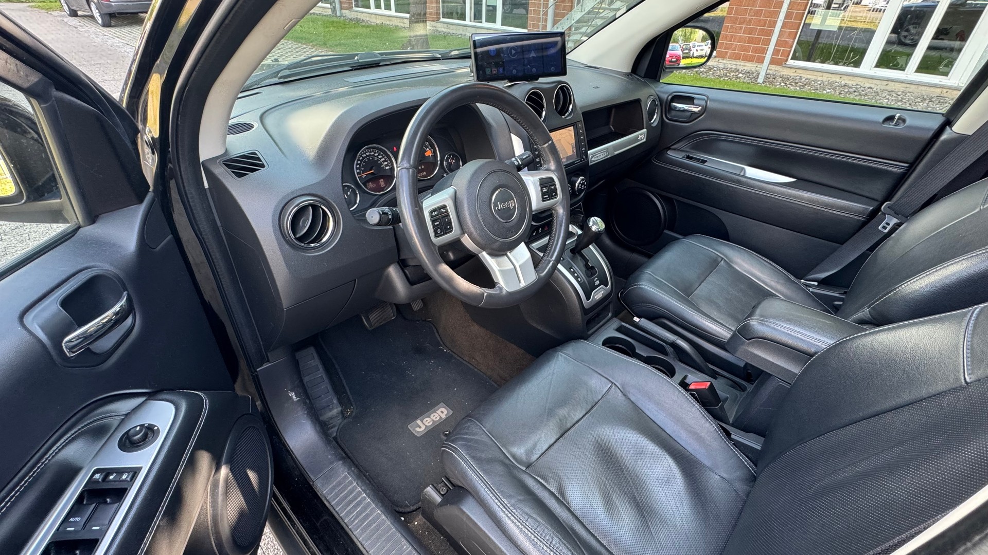 JEEP Compass 2.4 Limited Automatic-image-5