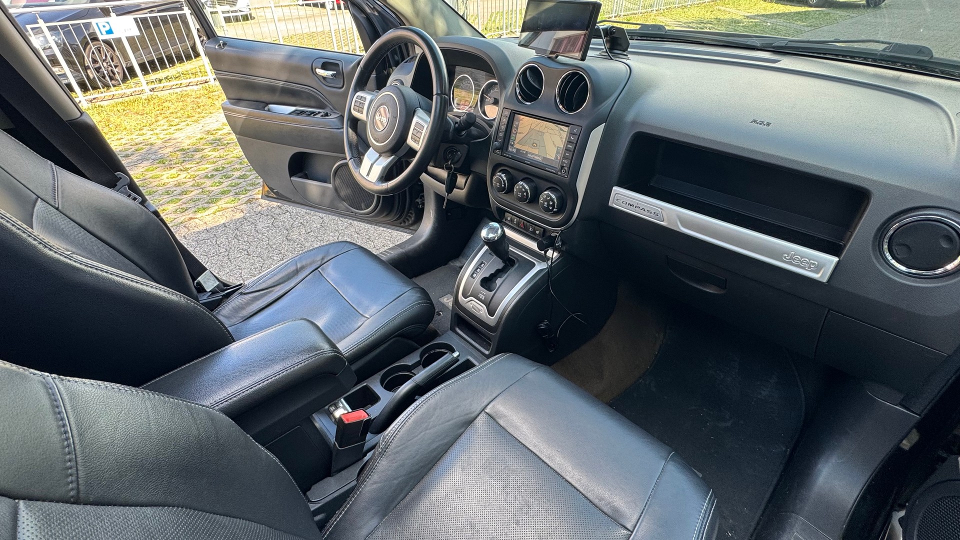 JEEP Compass 2.4 Limited Automatic-image-10
