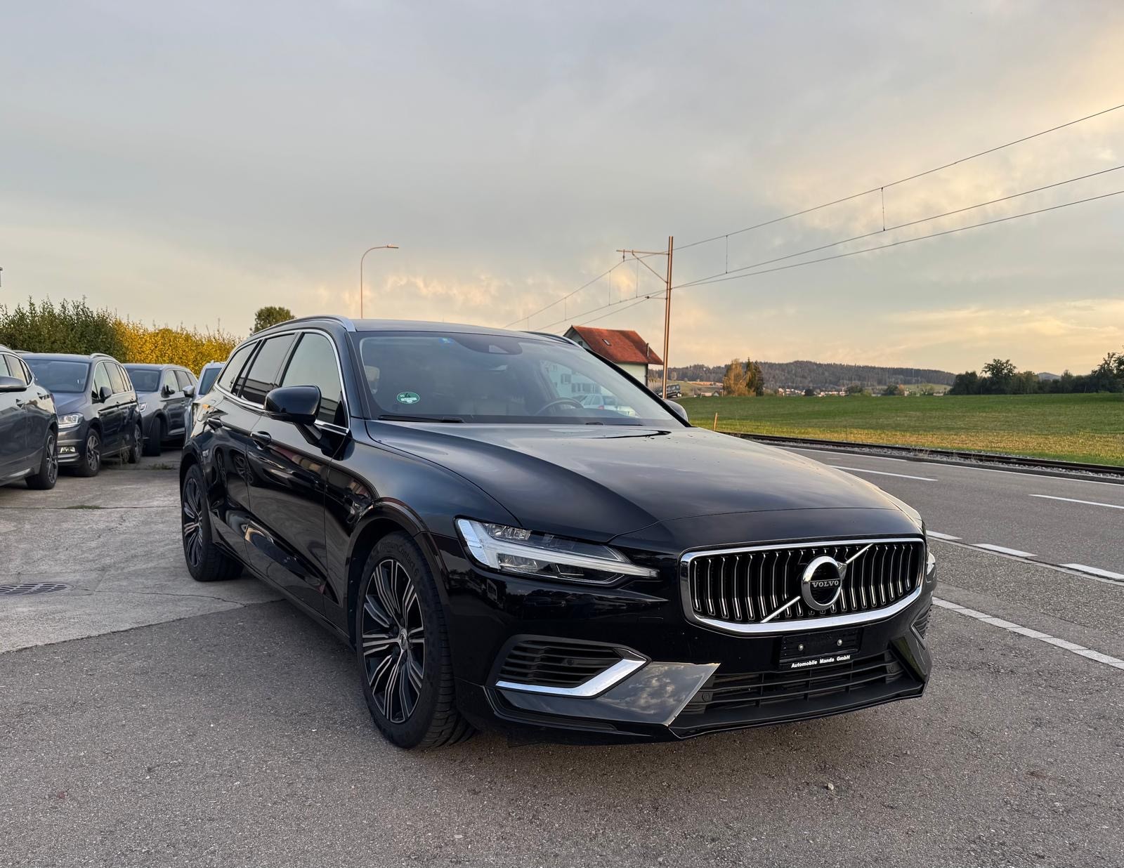 VOLVO V60 T6 eAWD Twin Engine Business Geartronic-image-1