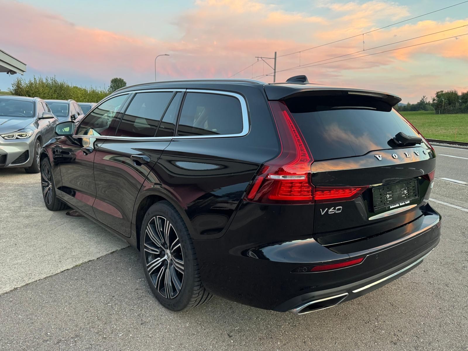 VOLVO V60 T6 eAWD Twin Engine Business Geartronic-image-5