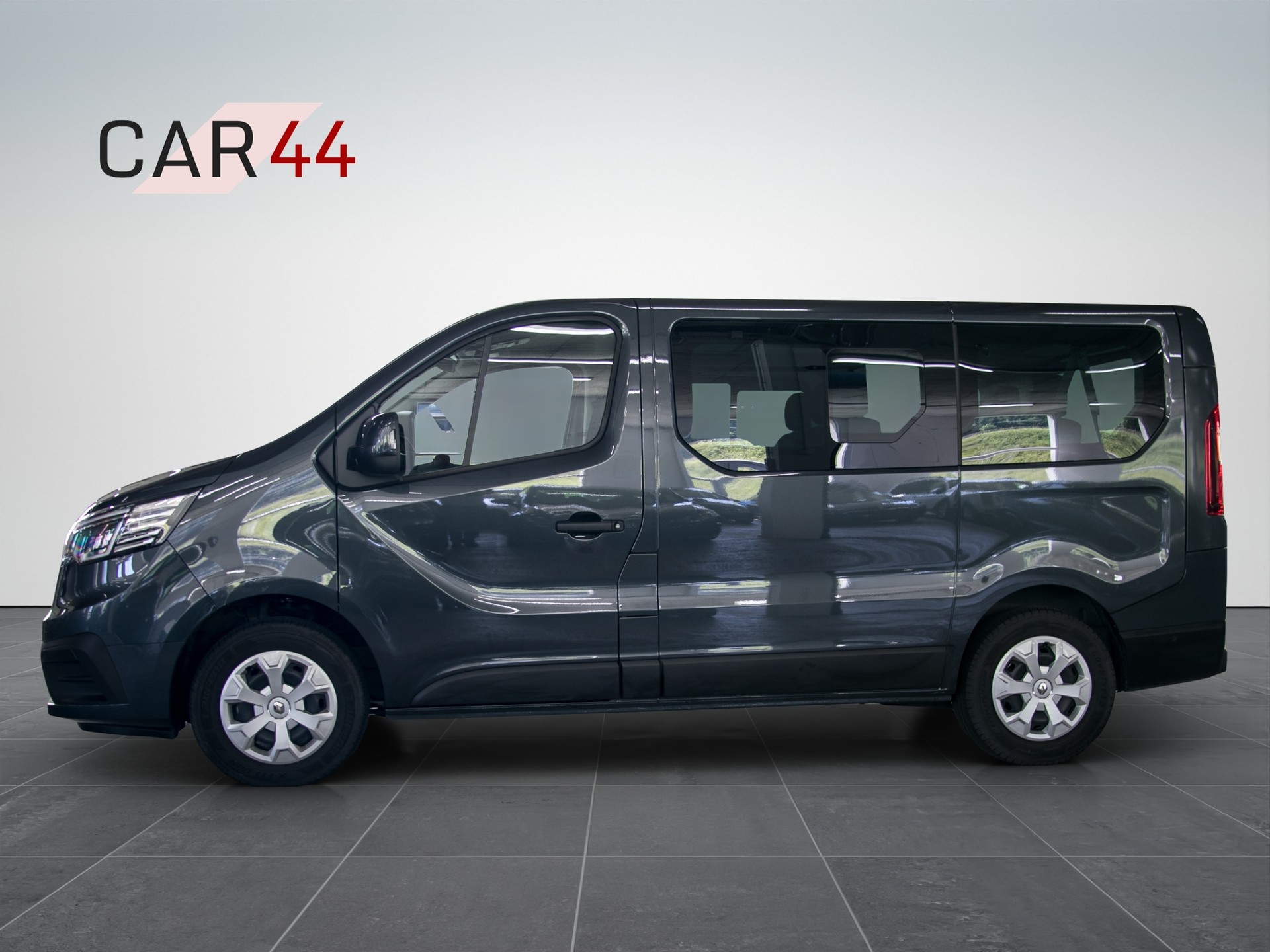 RENAULT Trafic Blue dCi 150 Passenger Techno-showroom-element-1