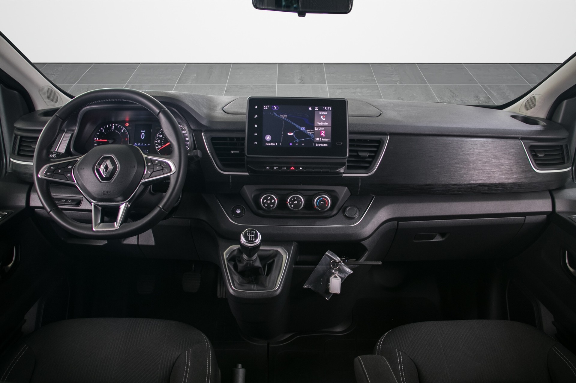 RENAULT Trafic Blue dCi 150 Passenger Techno-showroom-element-3
